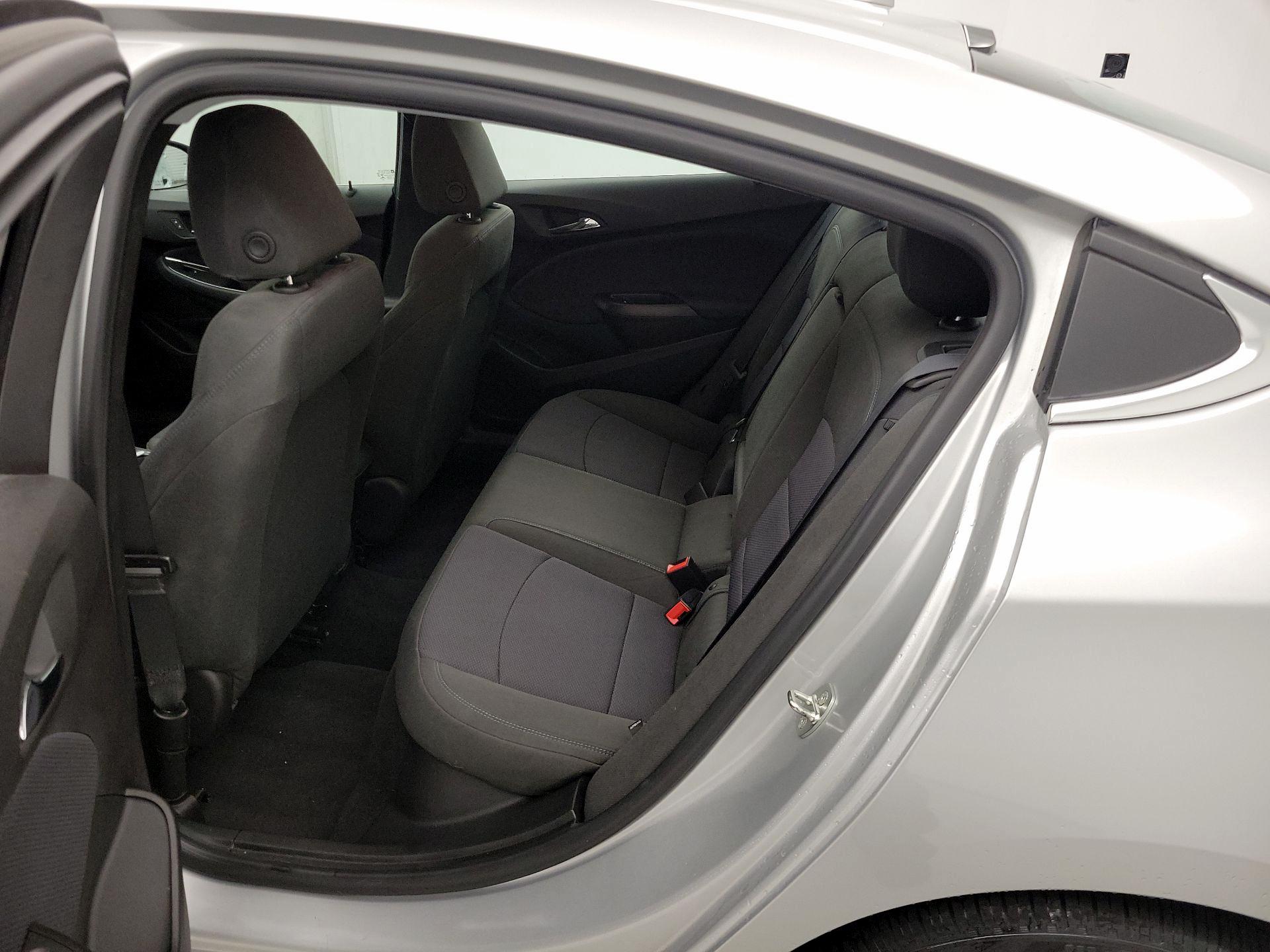 Thumbnail: 2019 Chevrolet Cruze - 19