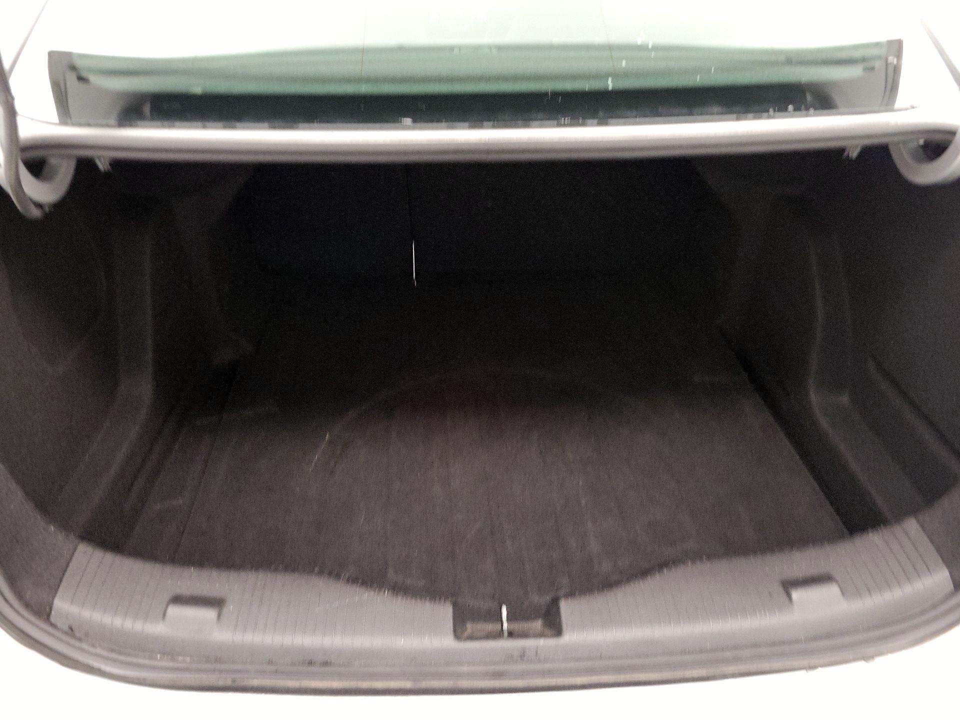 Thumbnail: 2019 Chevrolet Cruze - 20