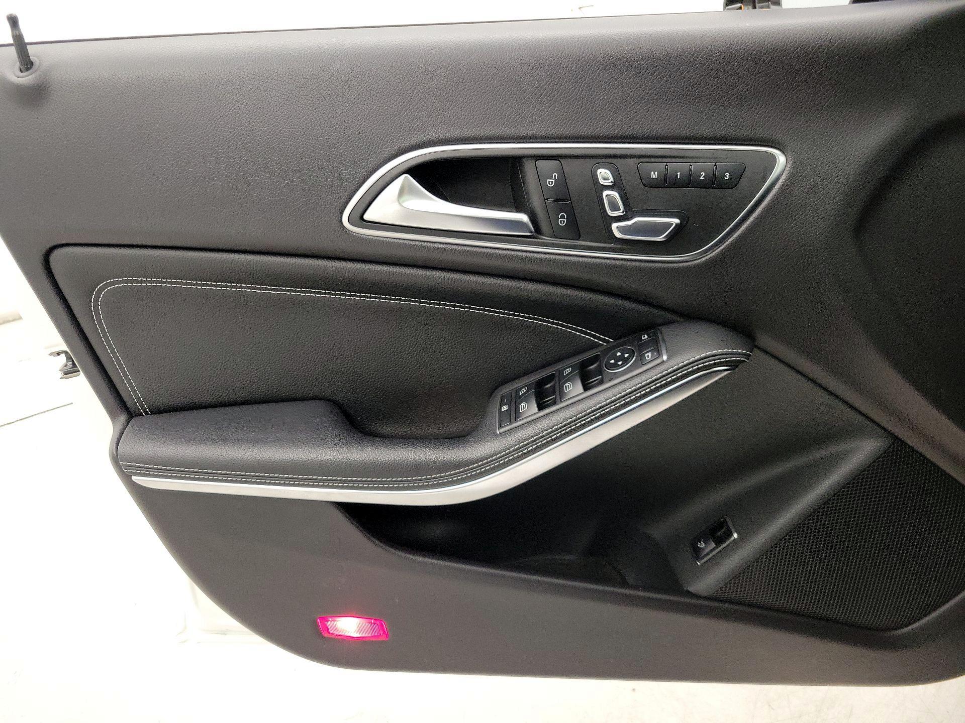 Thumbnail: 2019 Mercedes-Benz CLA - 12