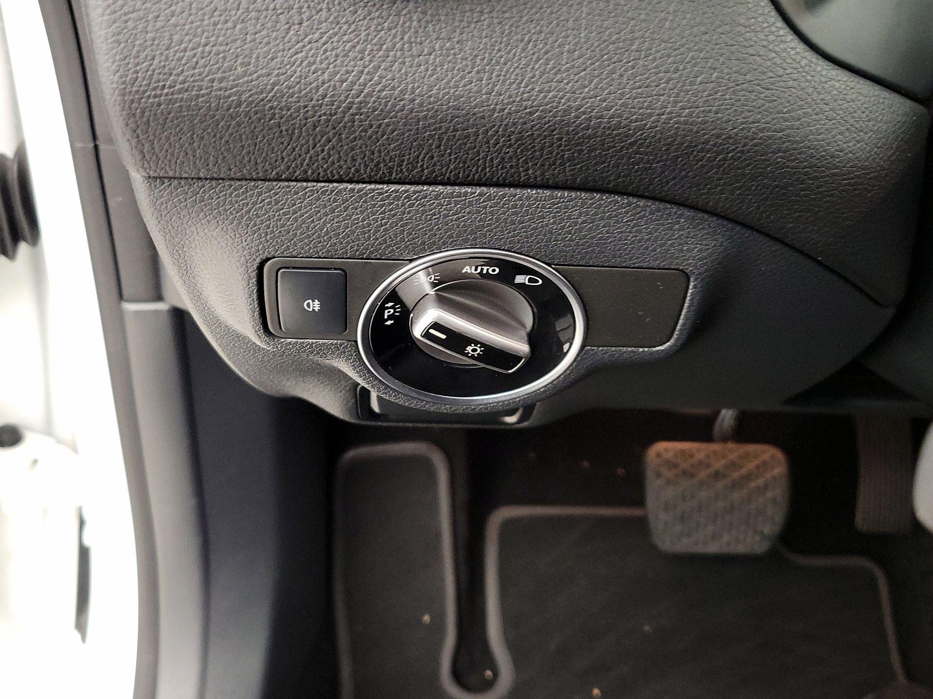 Thumbnail: 2019 Mercedes-Benz CLA - 13