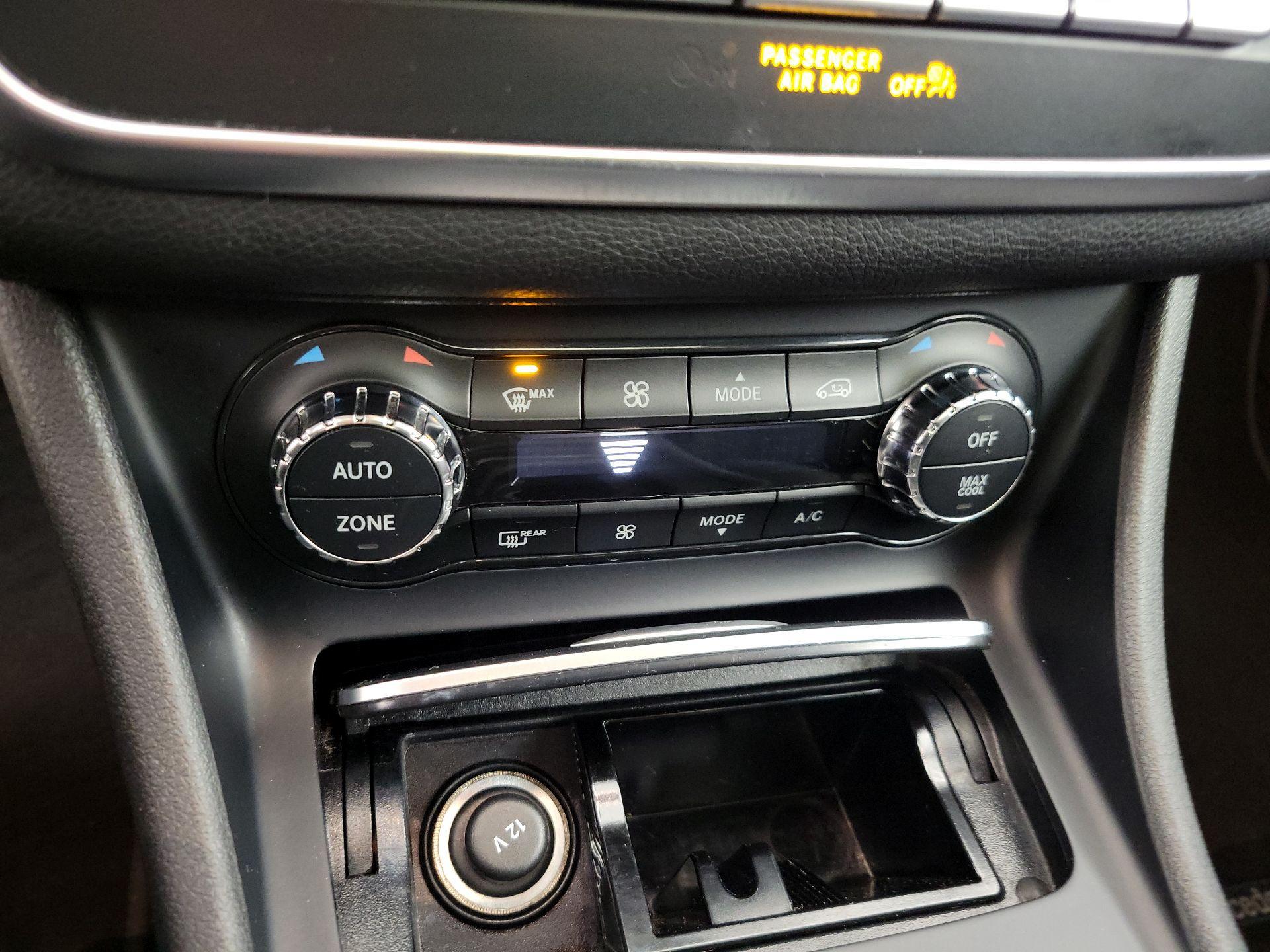 Thumbnail: 2019 Mercedes-Benz CLA - 16