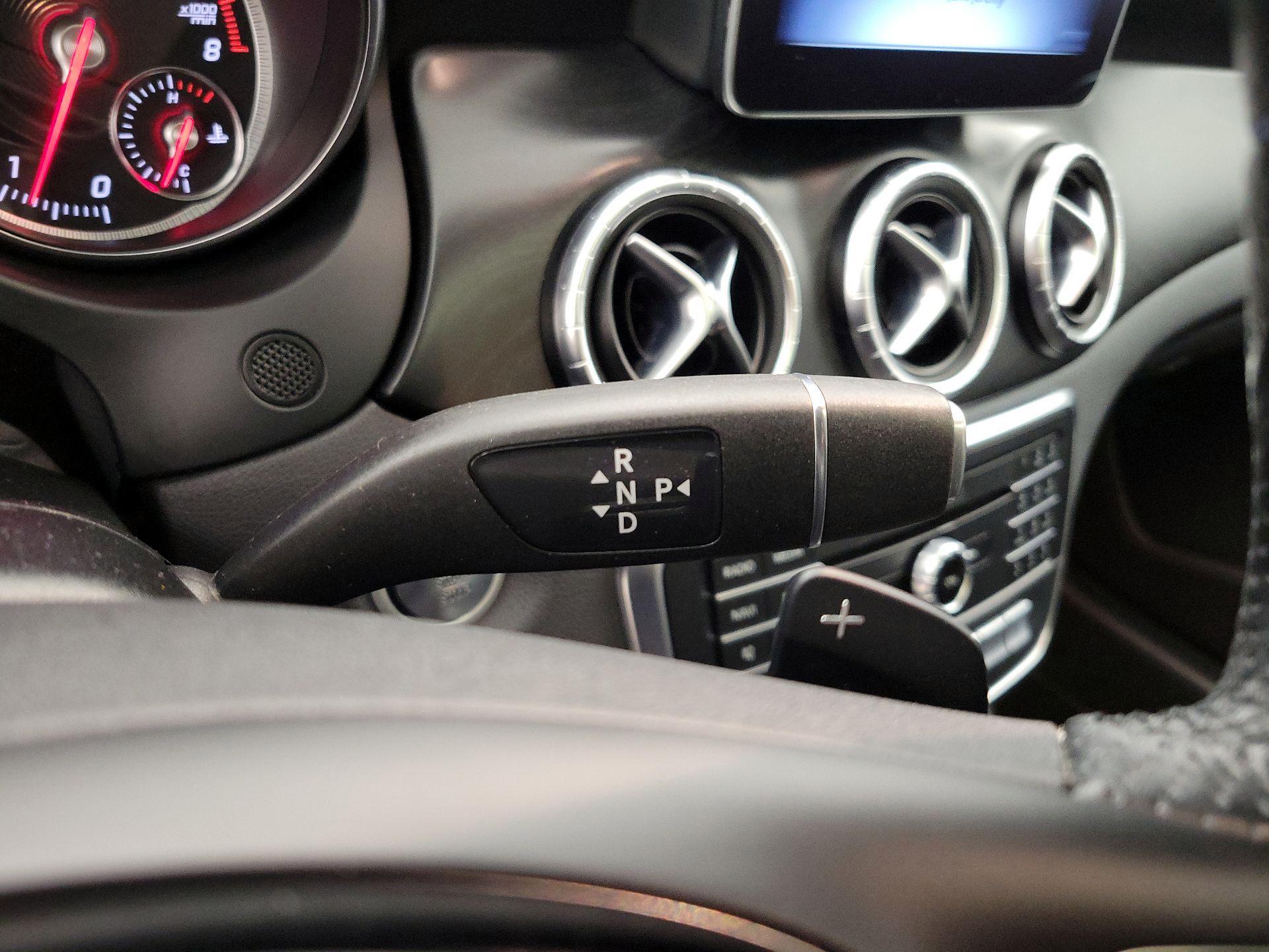 Thumbnail: 2019 Mercedes-Benz CLA - 17