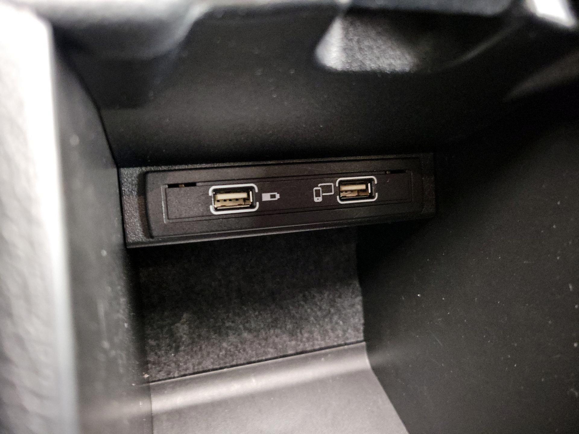 Thumbnail: 2019 Mercedes-Benz CLA - 18