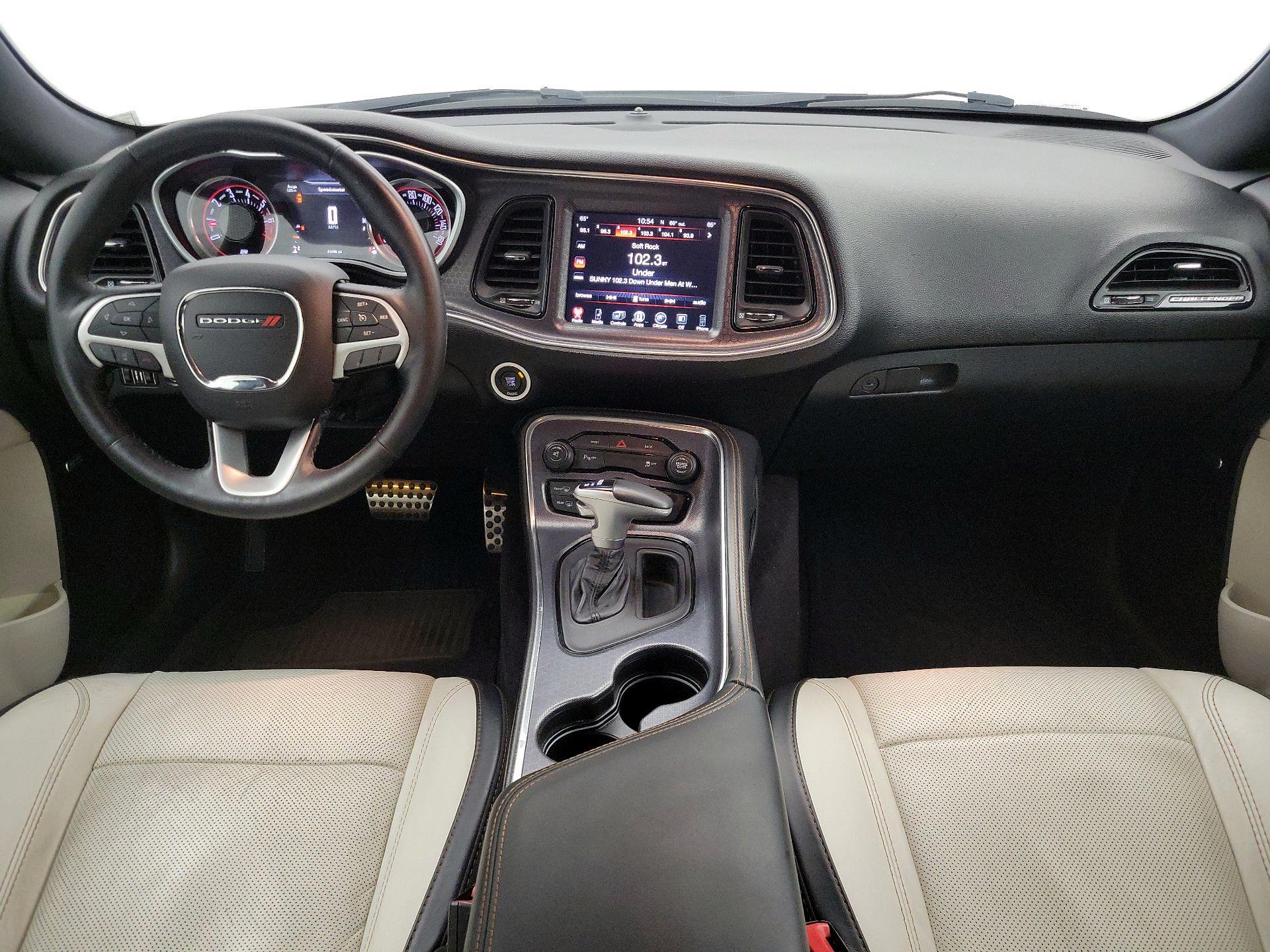 Thumbnail: 2016 Dodge Challenger - 9