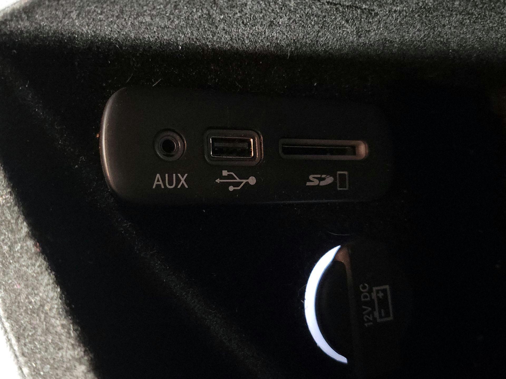 Thumbnail: 2016 Dodge Challenger - 18