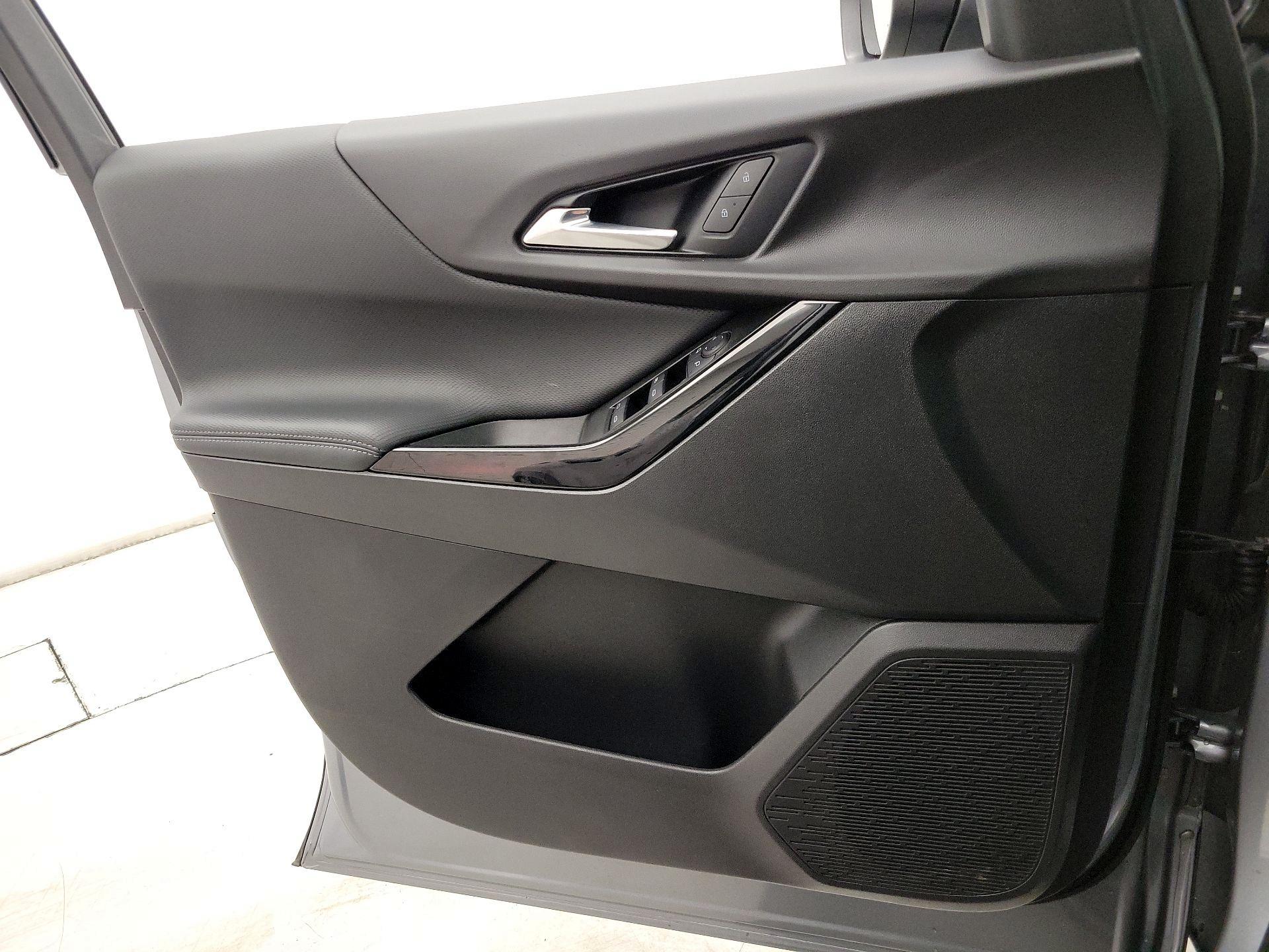 Thumbnail: 2025 Chevrolet Equinox - 12