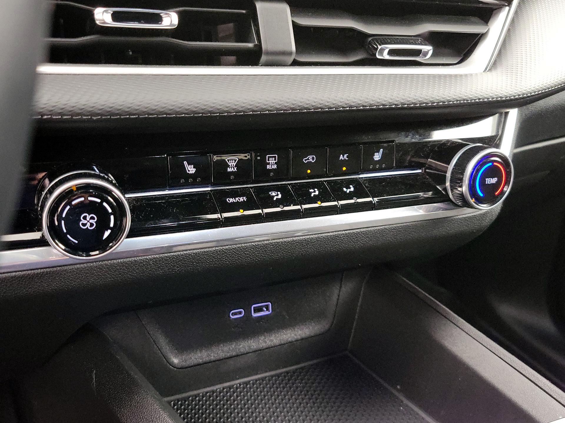 Thumbnail: 2025 Chevrolet Equinox - 17