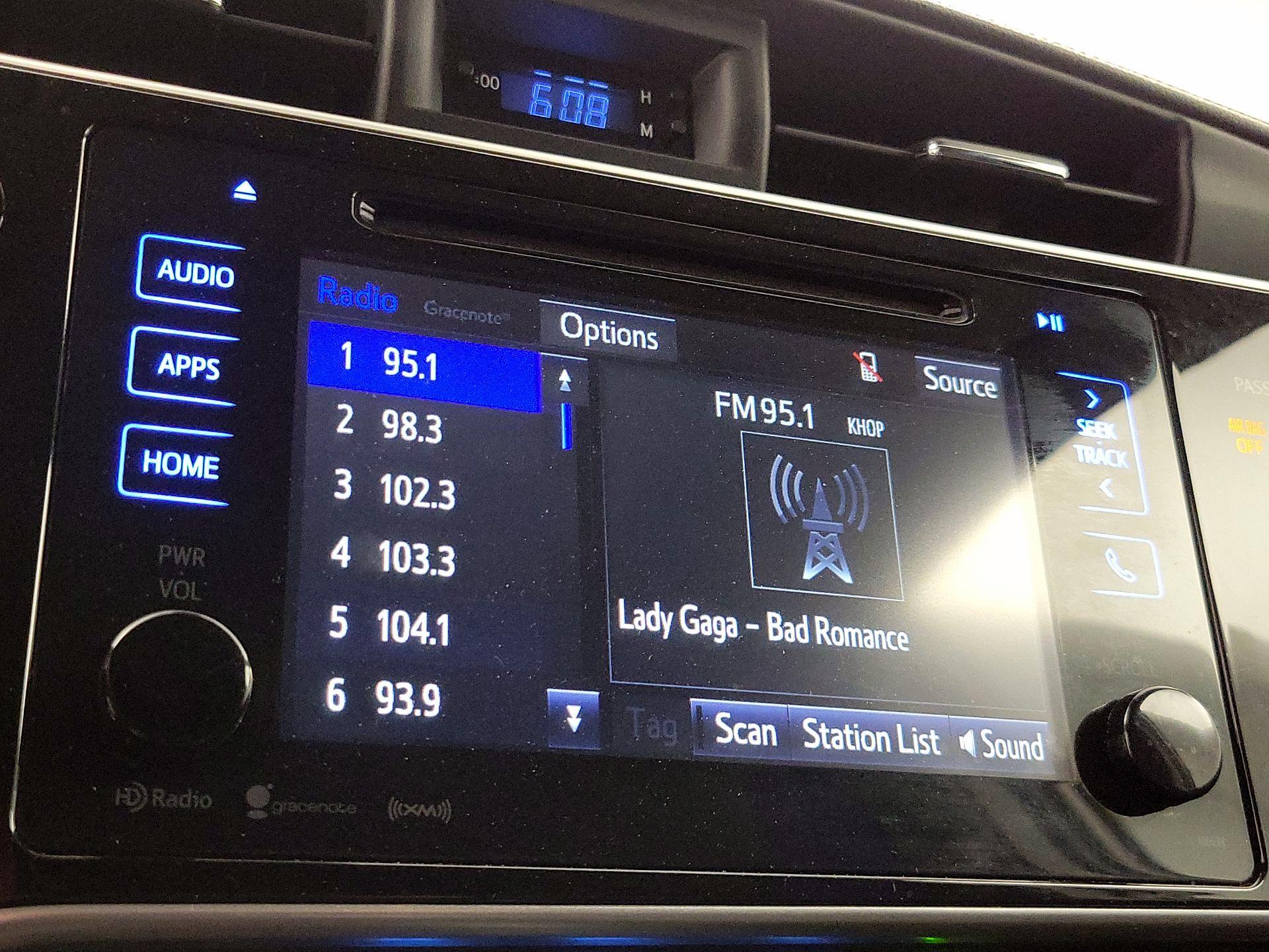 Thumbnail: 2017 Toyota Corolla - 15