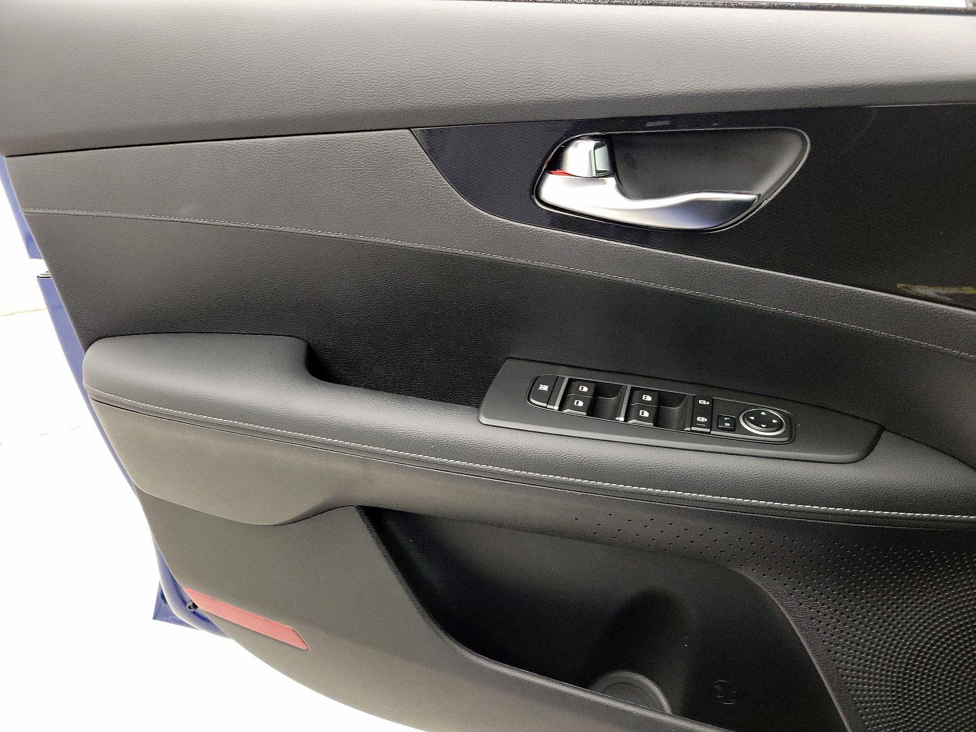 Thumbnail: 2024 Kia Forte - 12