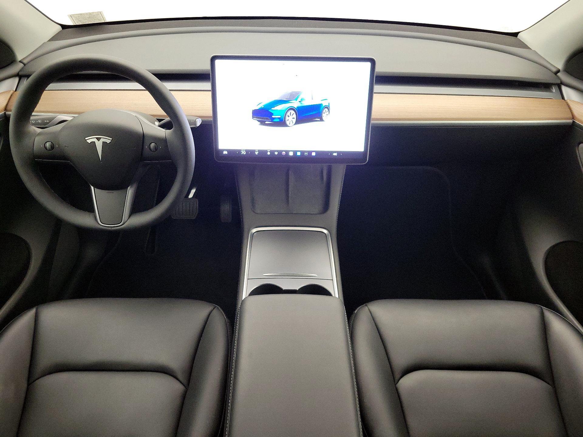 Thumbnail: 2024 Tesla Model Y - 9