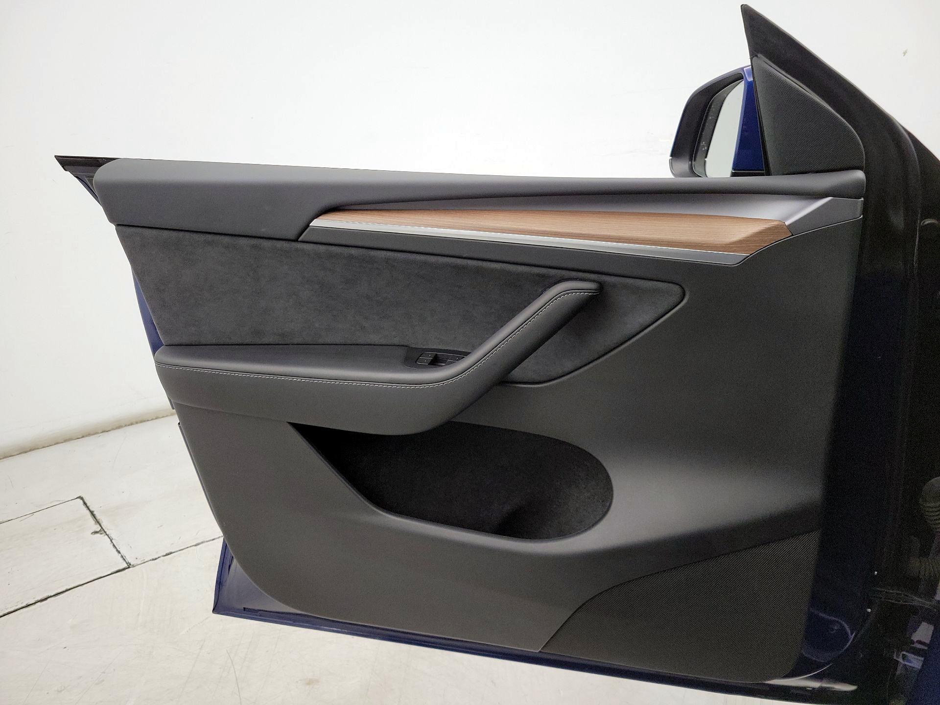 Thumbnail: 2024 Tesla Model Y - 12