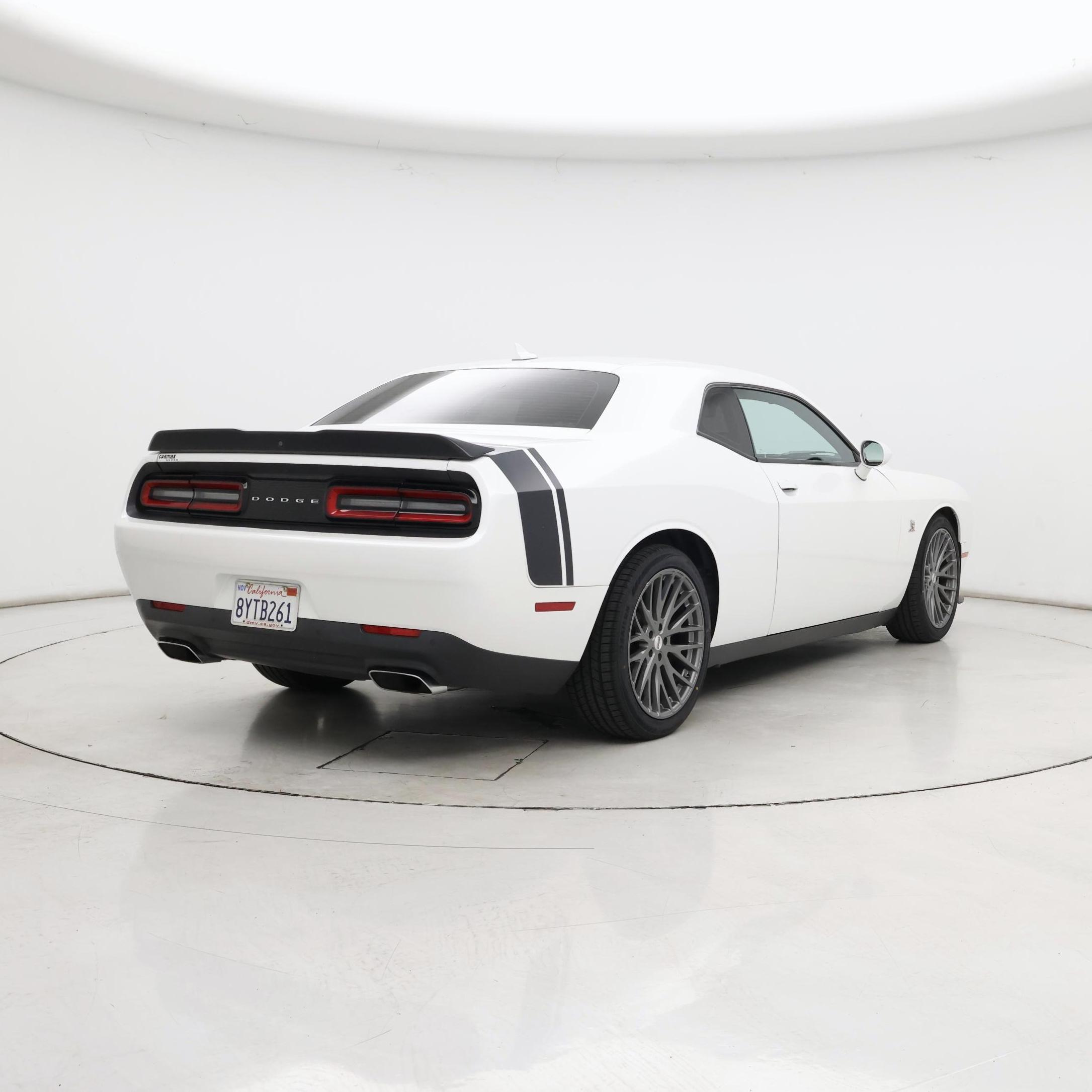 Thumbnail: 2015 Dodge Challenger - 8