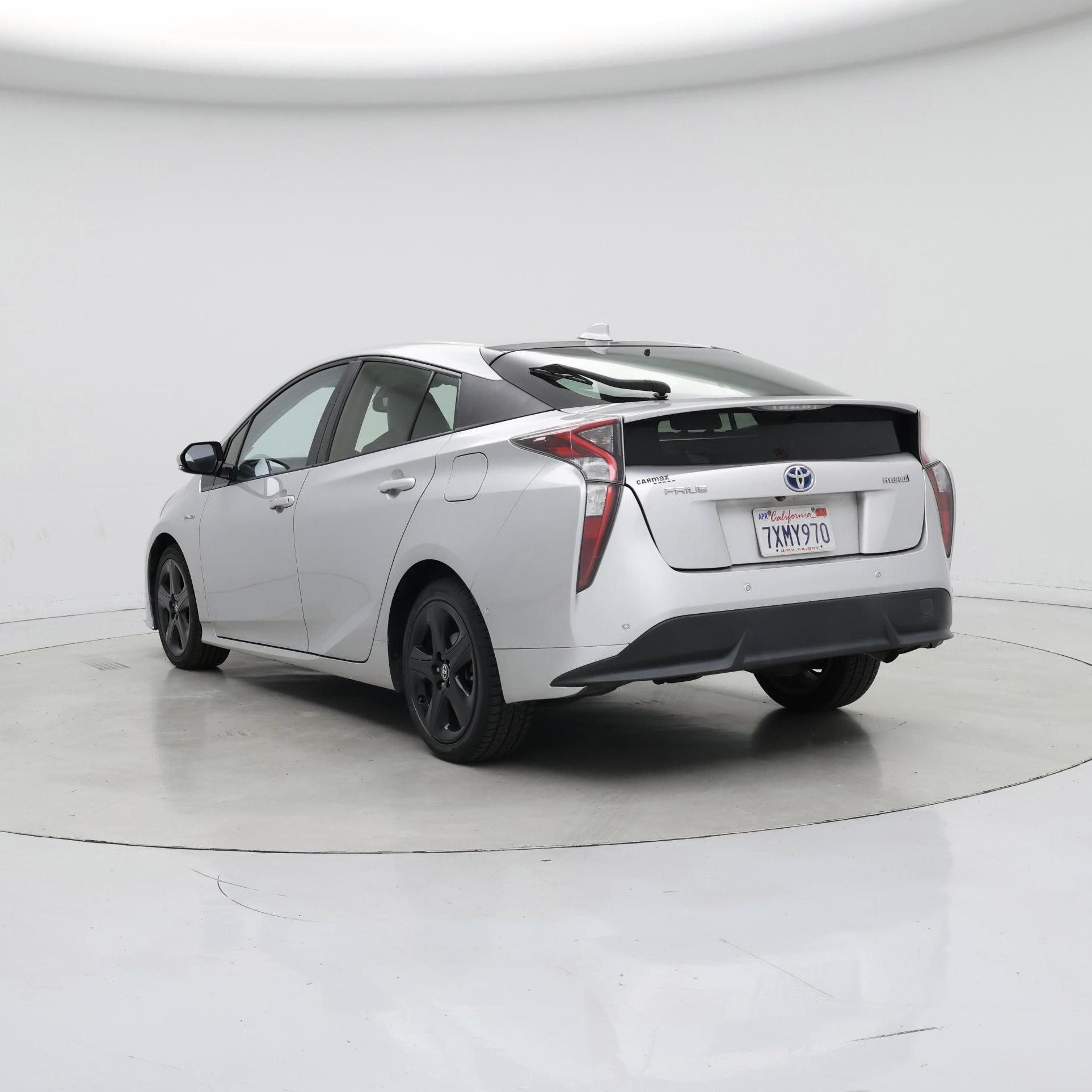 Thumbnail: 2016 Toyota Prius - 2