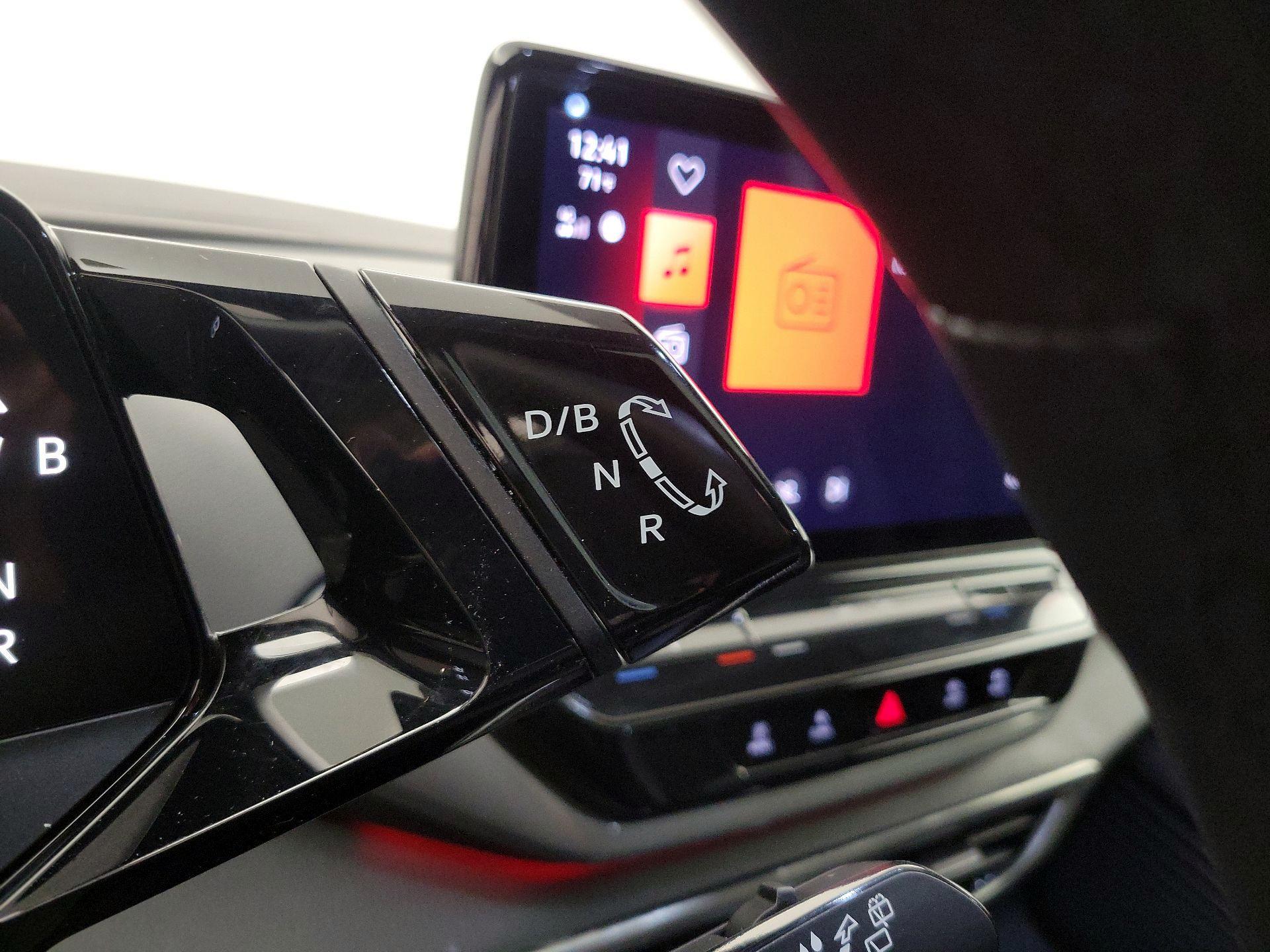 Thumbnail: 2023 Volkswagen ID.4 - 17