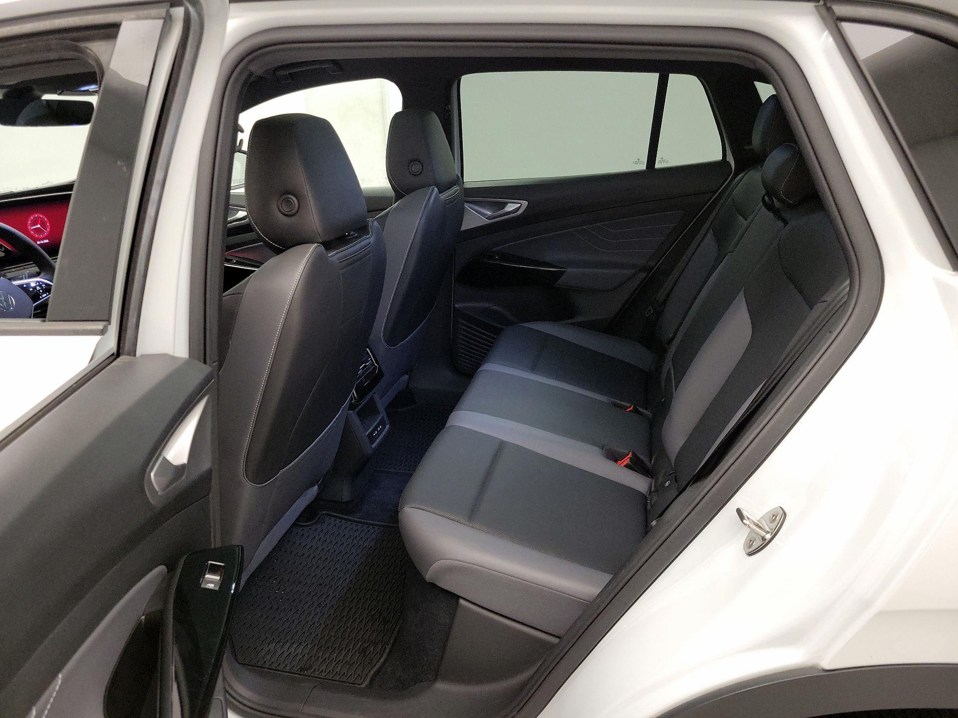 Thumbnail: 2023 Volkswagen ID.4 - 20