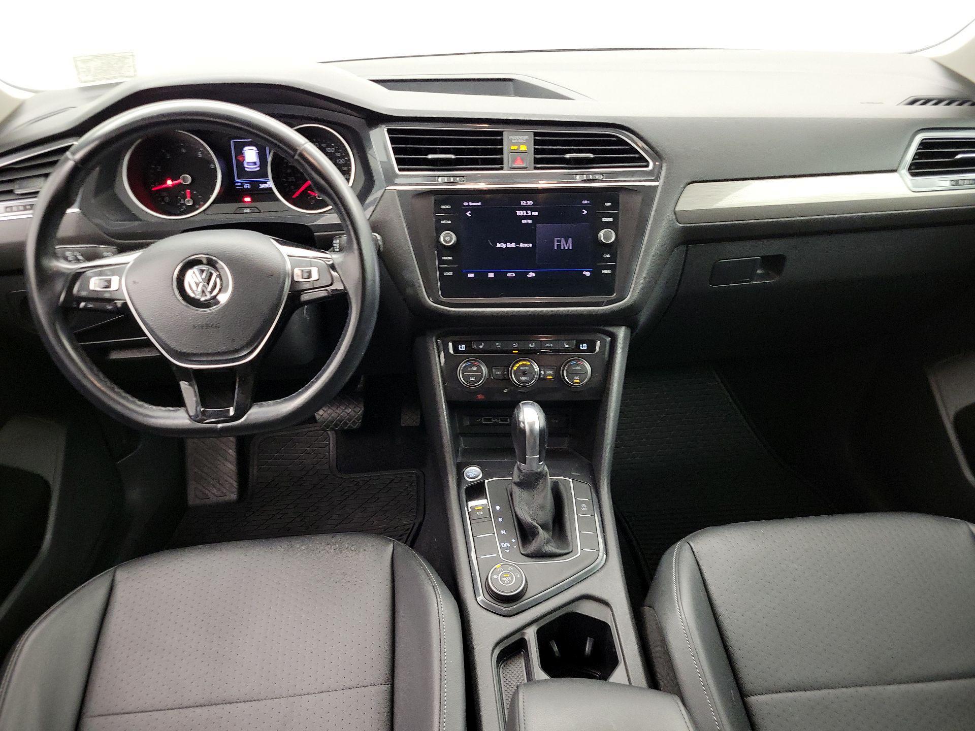 Thumbnail: 2019 Volkswagen Tiguan - 9