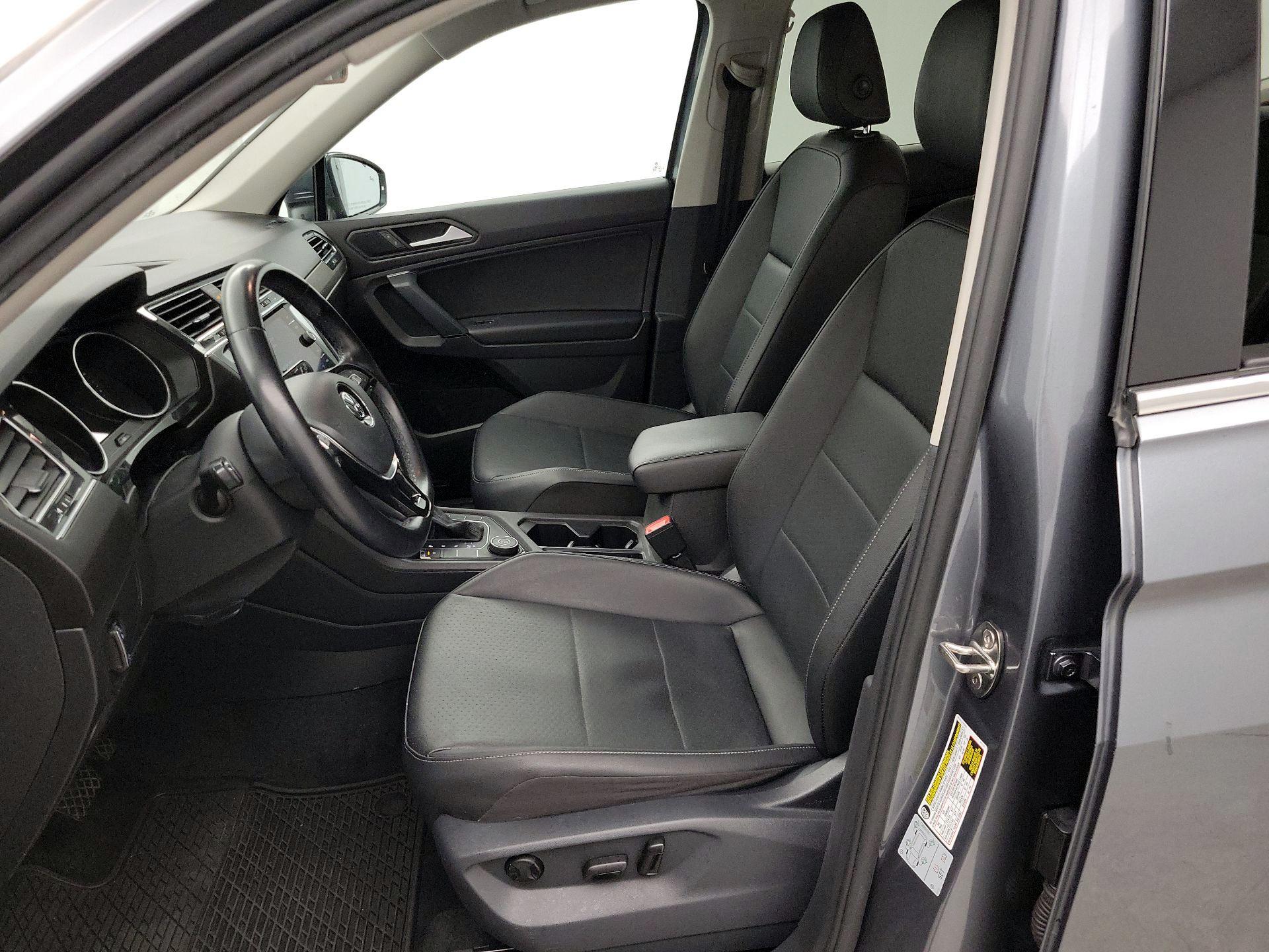 Thumbnail: 2019 Volkswagen Tiguan - 11