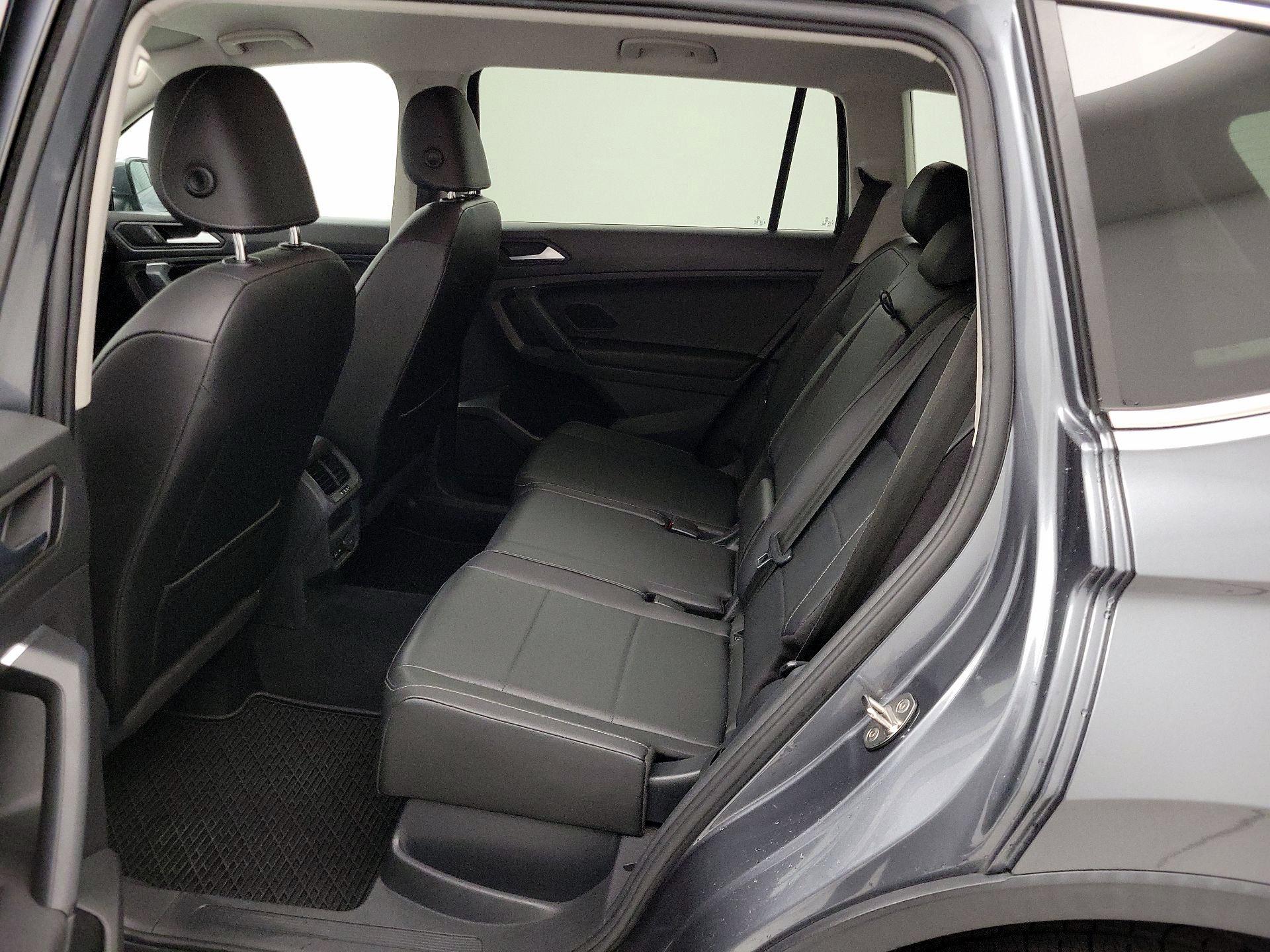 Thumbnail: 2019 Volkswagen Tiguan - 19