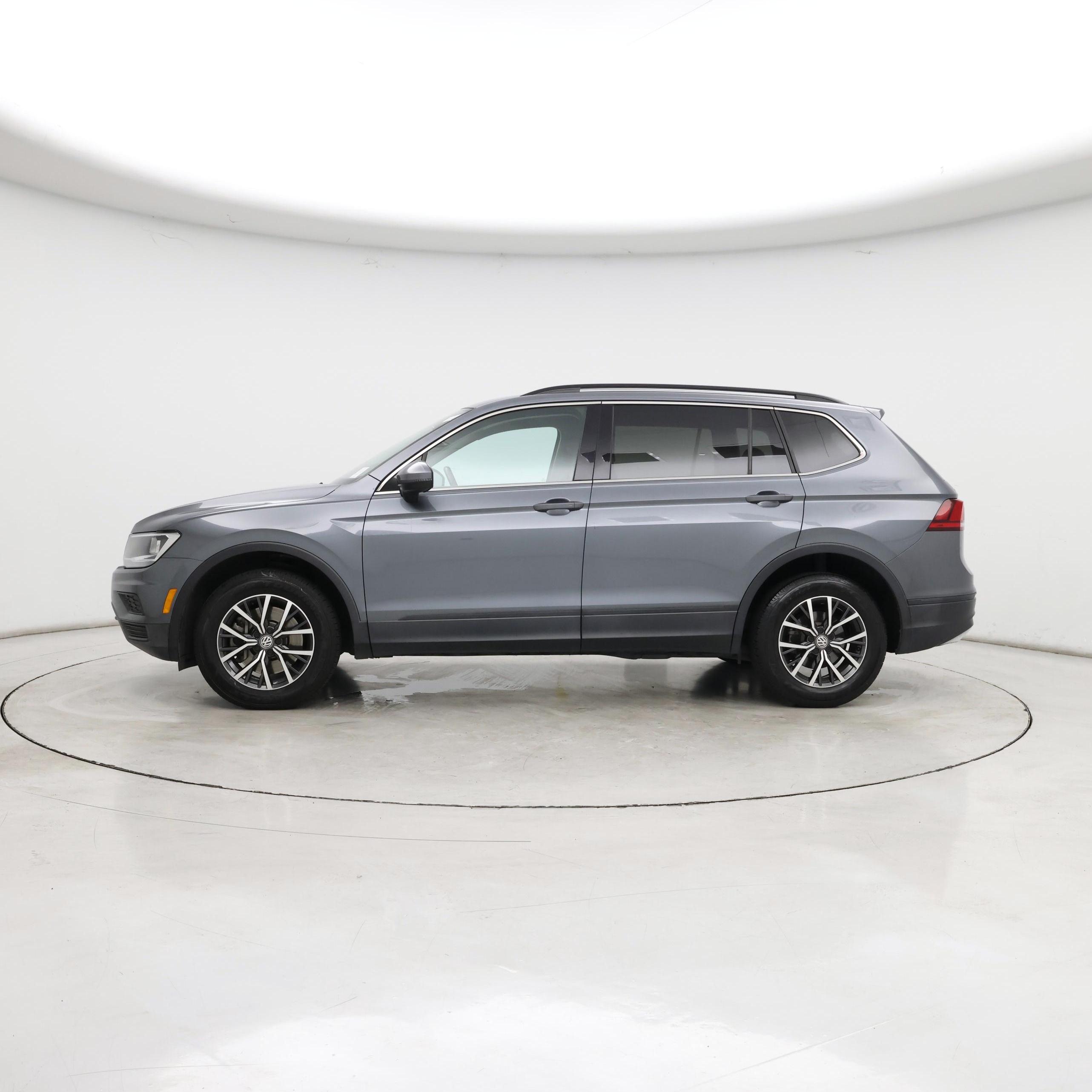 Thumbnail: 2019 Volkswagen Tiguan - 3