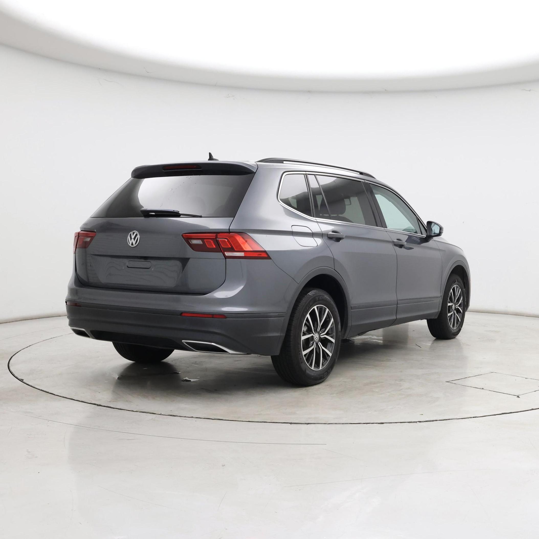 Thumbnail: 2019 Volkswagen Tiguan - 8