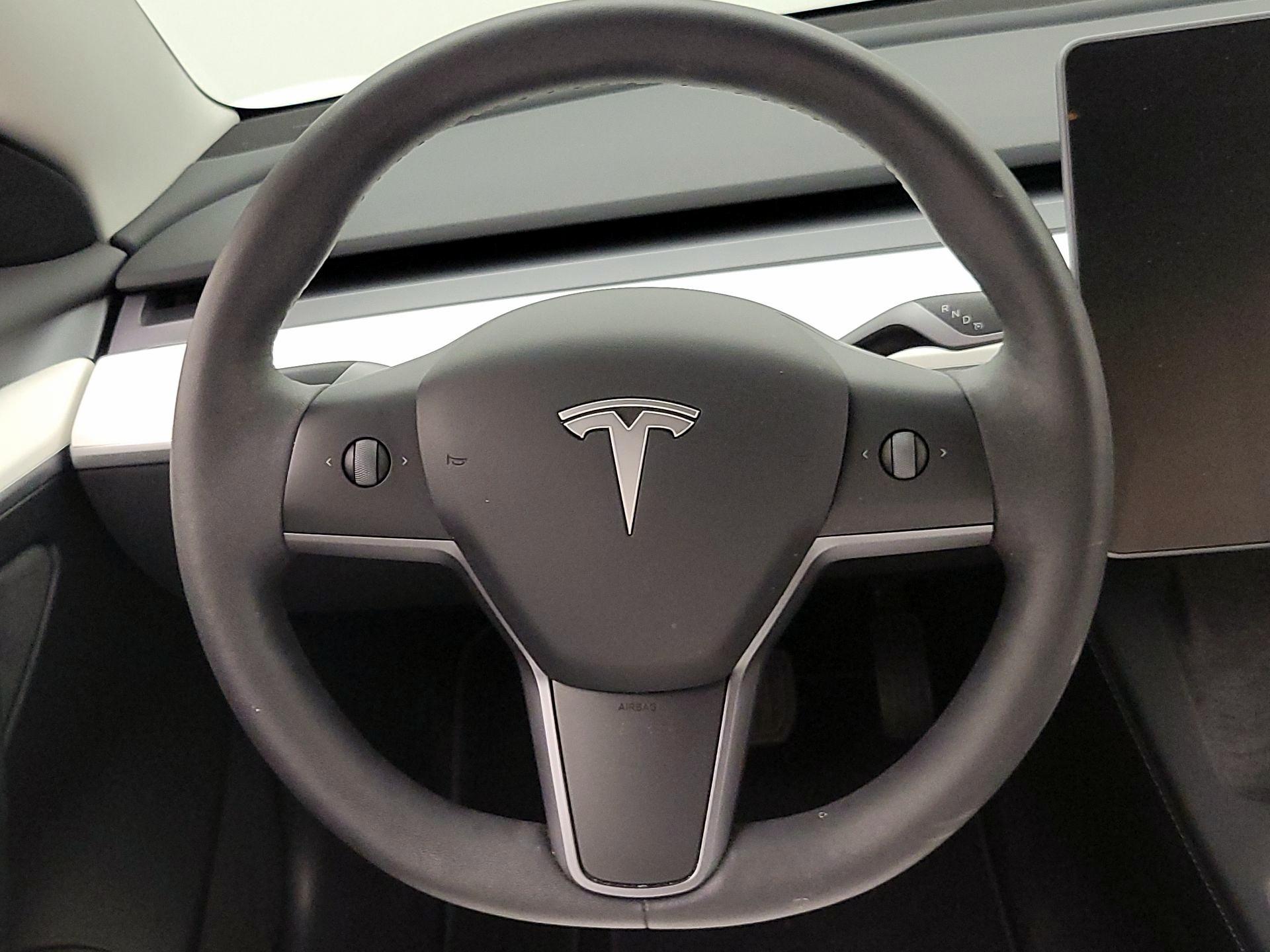 Thumbnail: 2022 Tesla Model 3 - 10