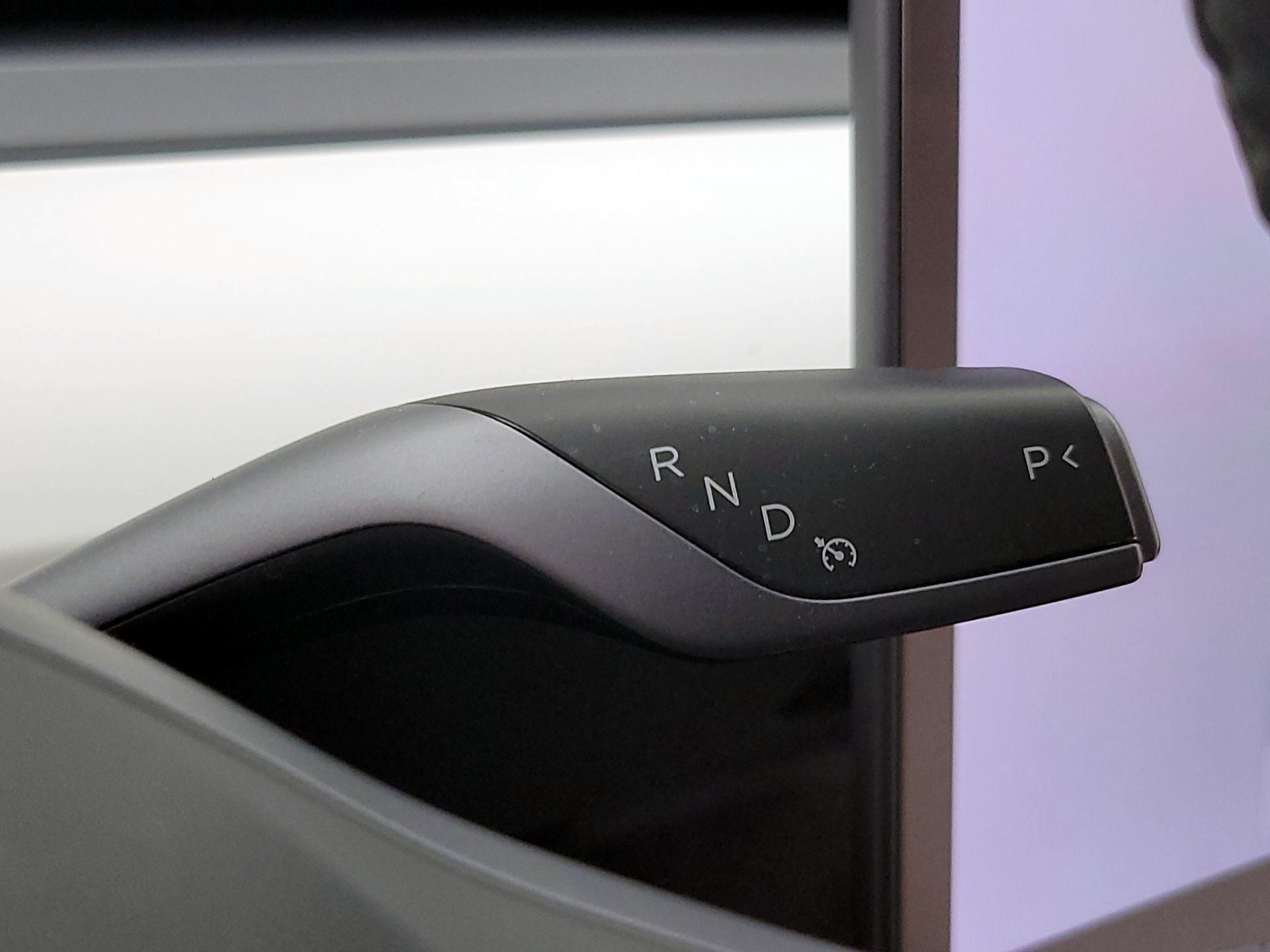 Thumbnail: 2022 Tesla Model 3 - 17