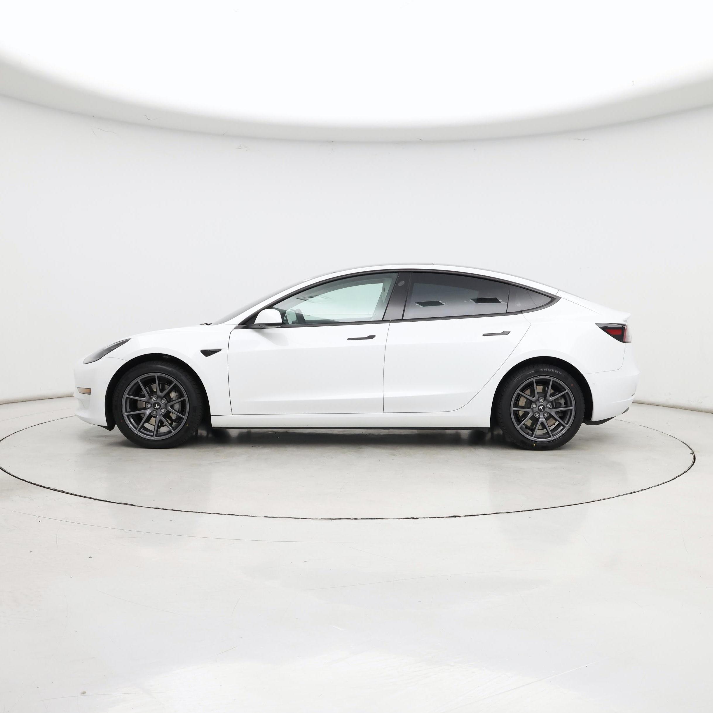 Thumbnail: 2022 Tesla Model 3 - 3