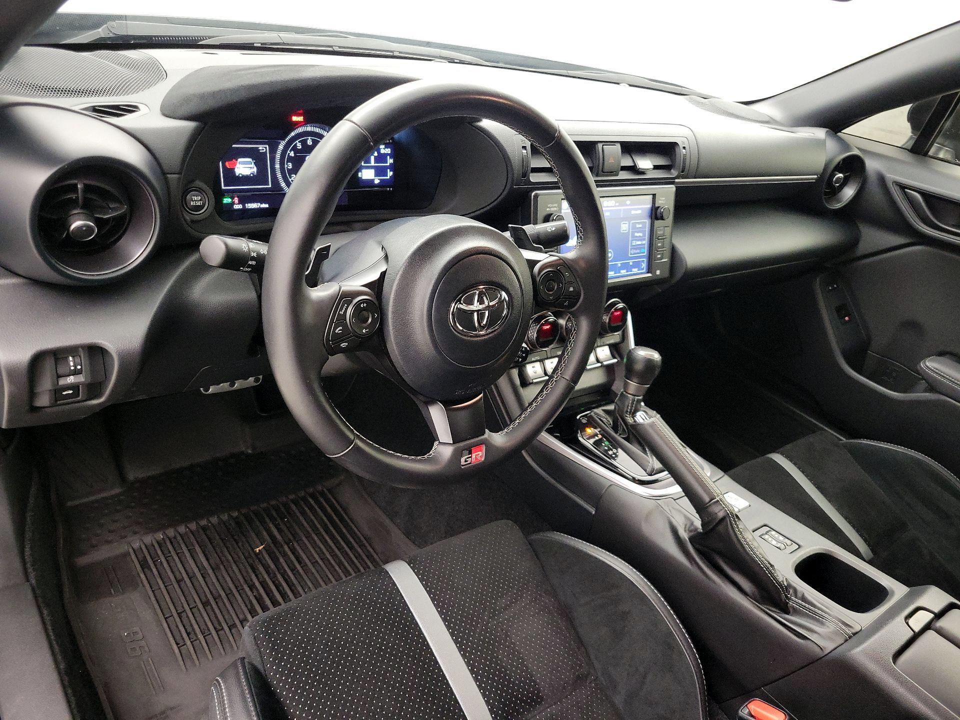 Thumbnail: 2024 Toyota GR86 - 9