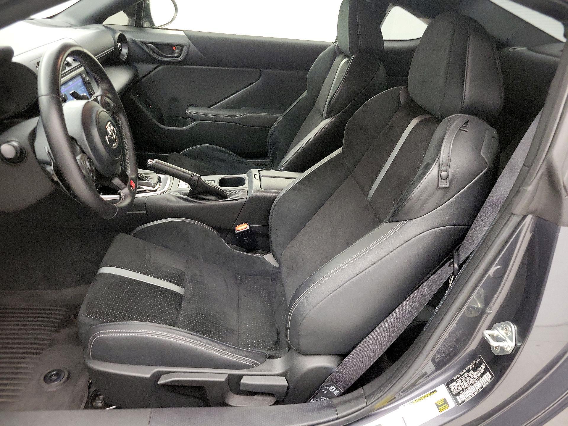 Thumbnail: 2024 Toyota GR86 - 11