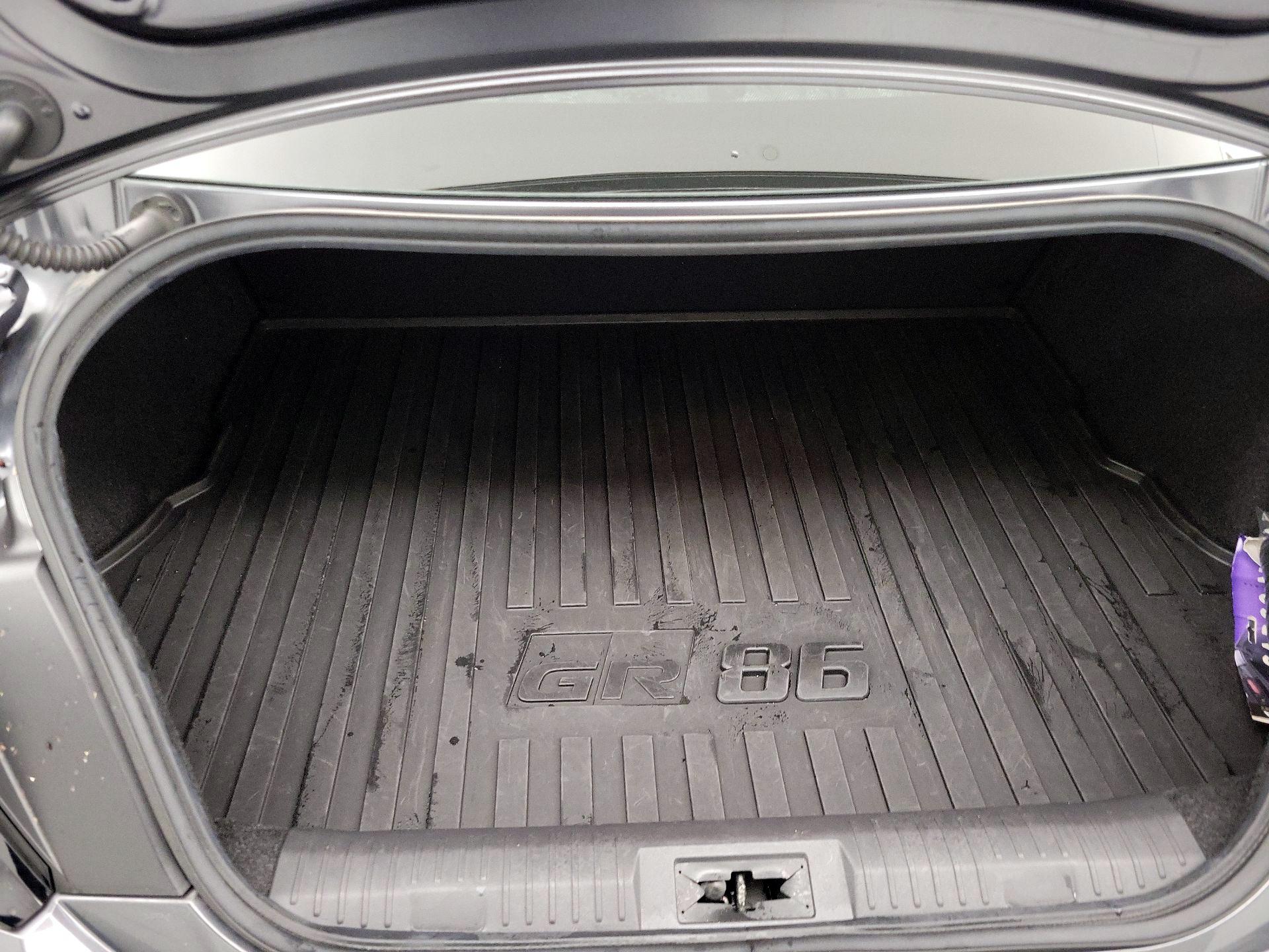 Thumbnail: 2024 Toyota GR86 - 19