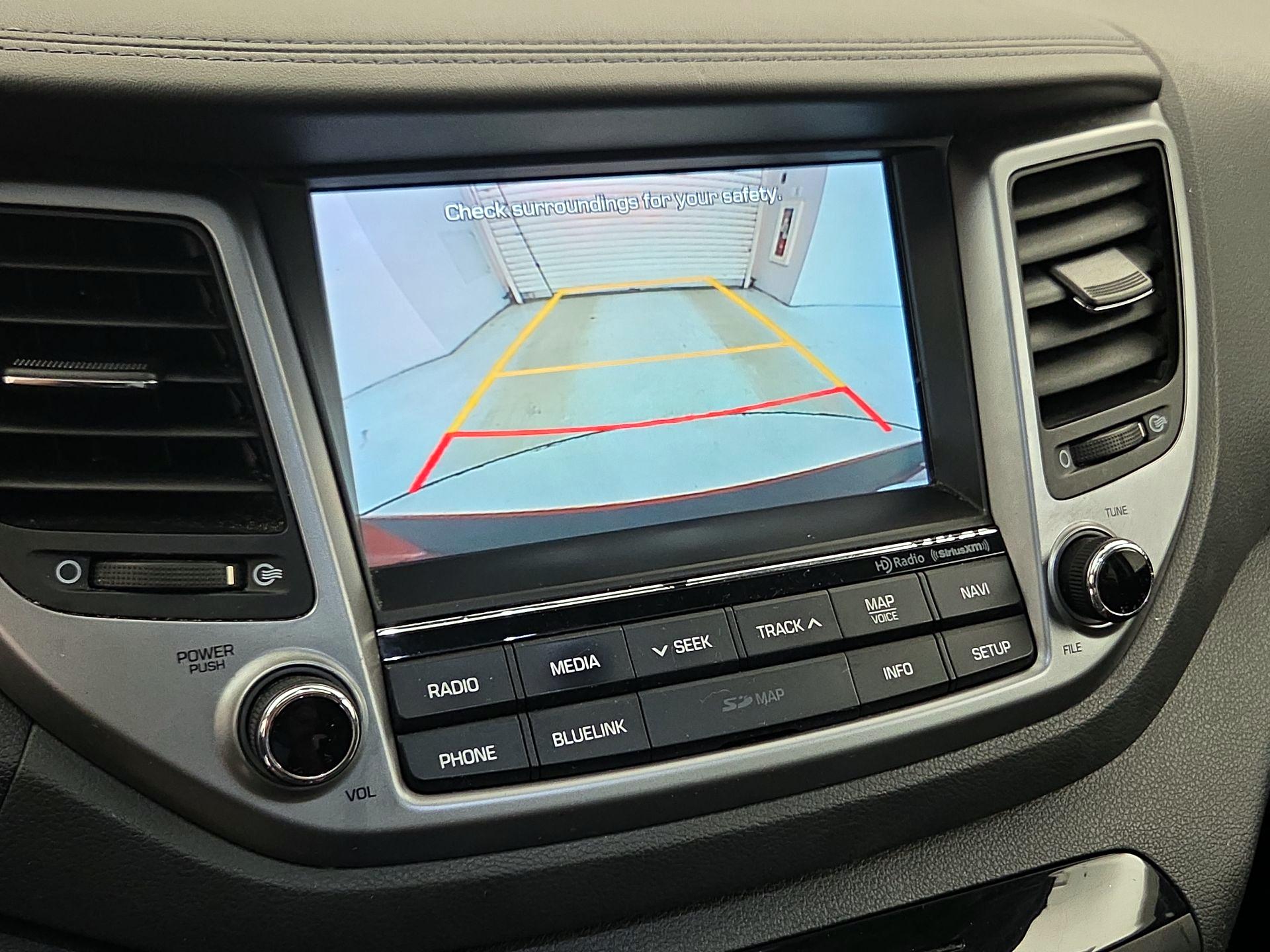 Thumbnail: 2016 Hyundai Tucson - 15