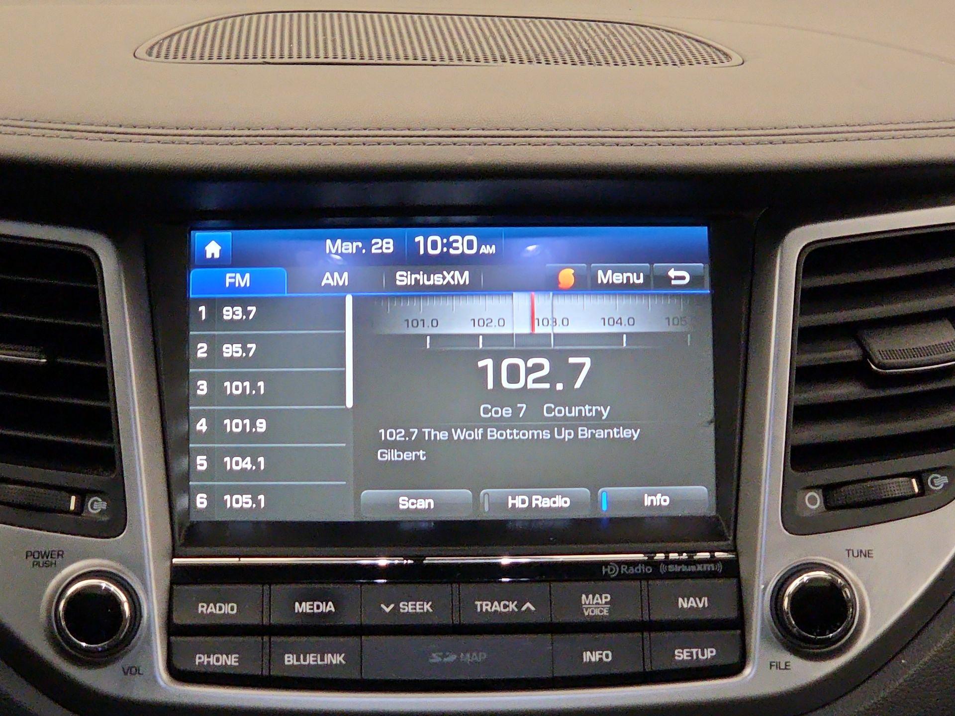 Thumbnail: 2016 Hyundai Tucson - 16