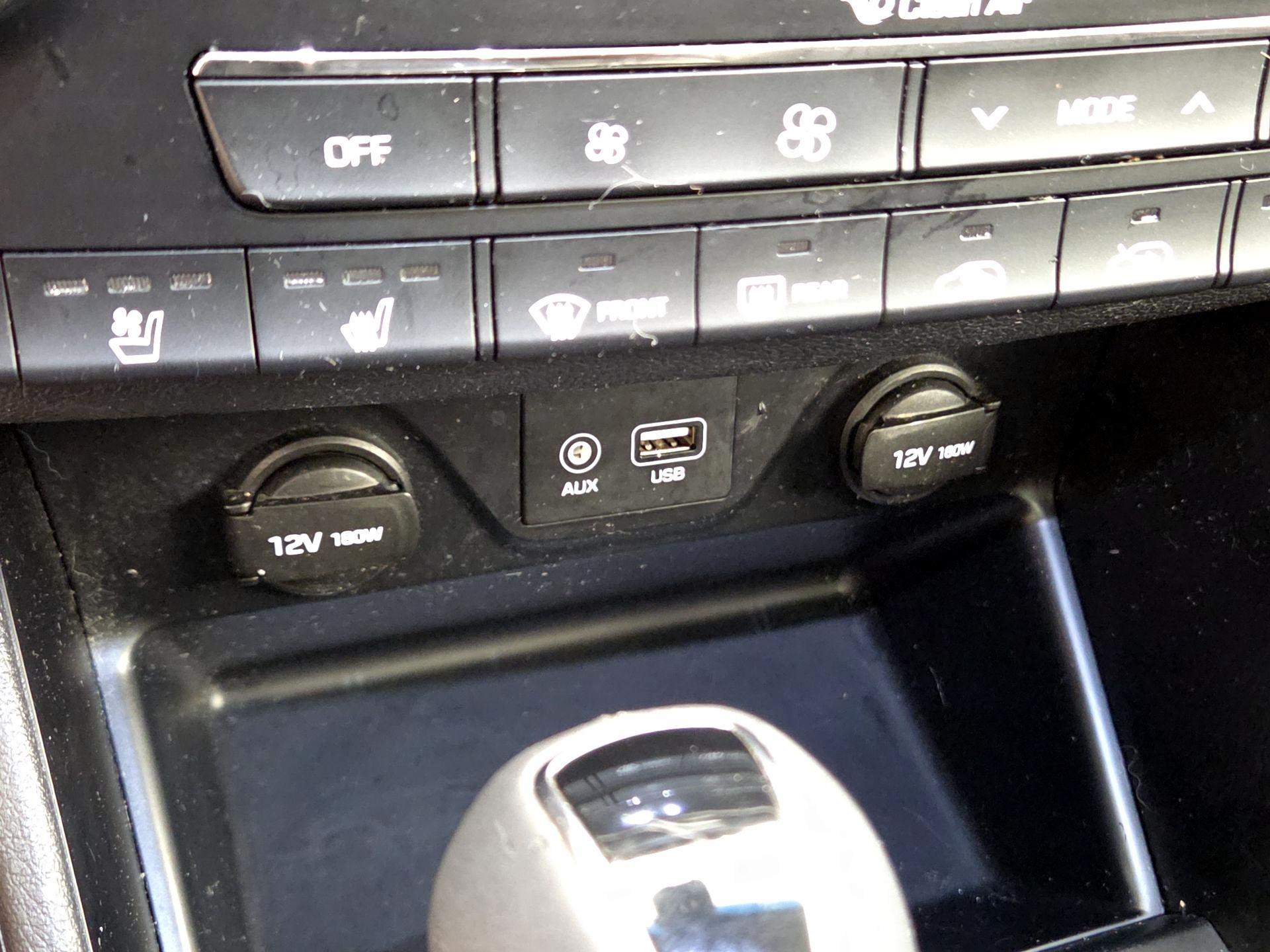 Thumbnail: 2016 Hyundai Tucson - 19