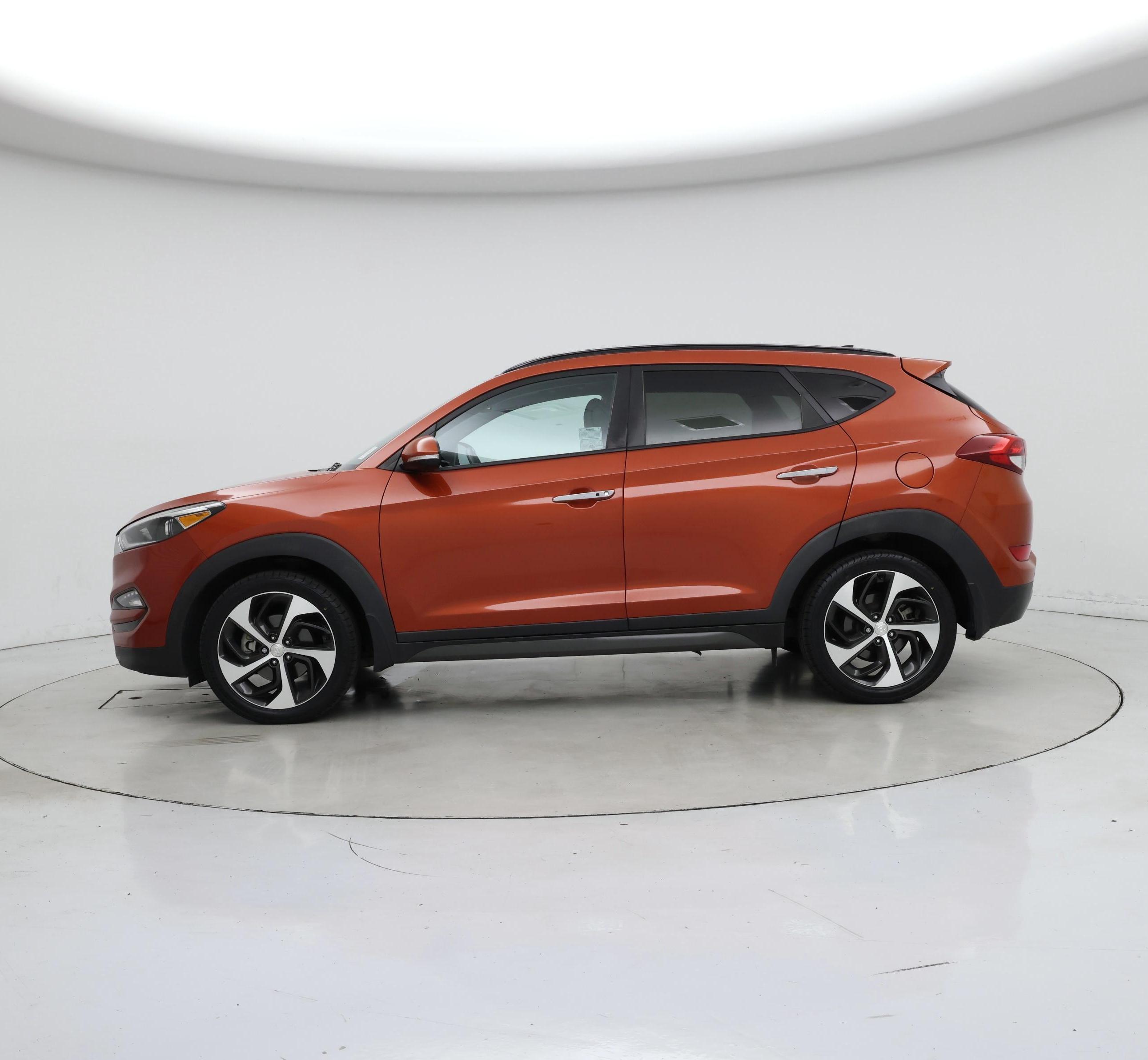 Thumbnail: 2016 Hyundai Tucson - 3