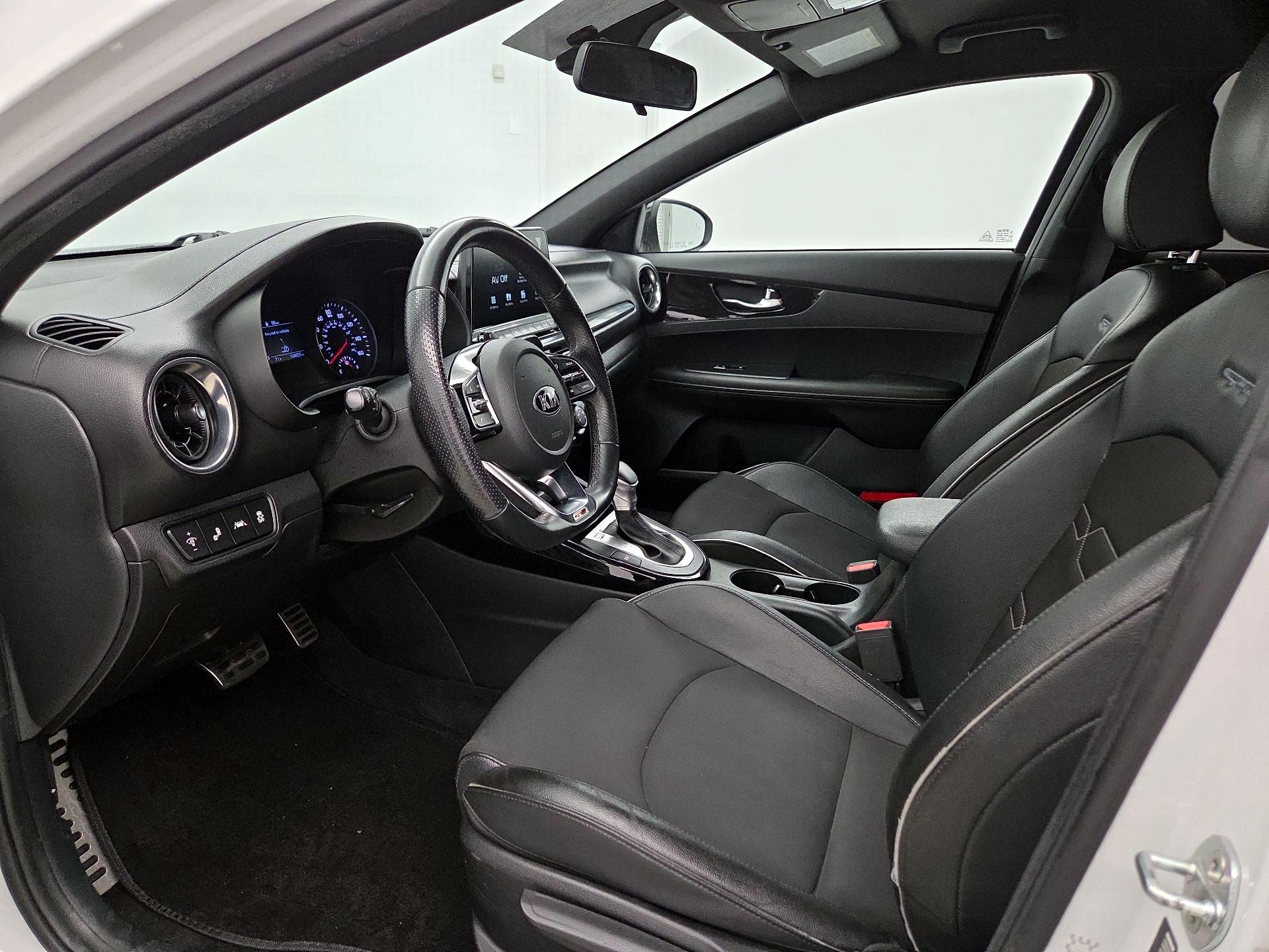 Thumbnail: 2020 Kia Forte - 11