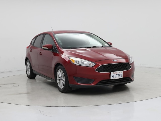 Red 2017 Ford Focus SE Hatchback Hatchback Front-Wheel Drive Automatic