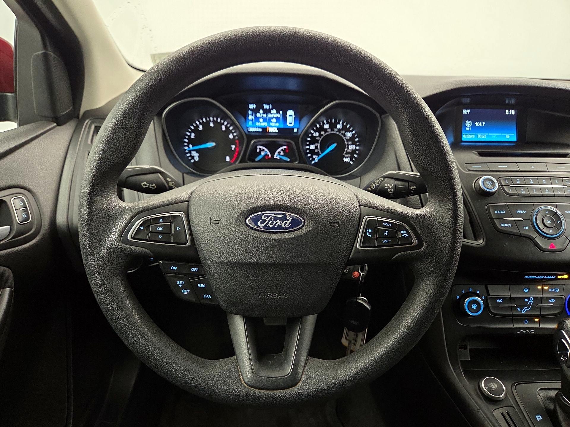 Thumbnail: 2017 Ford Focus - 10