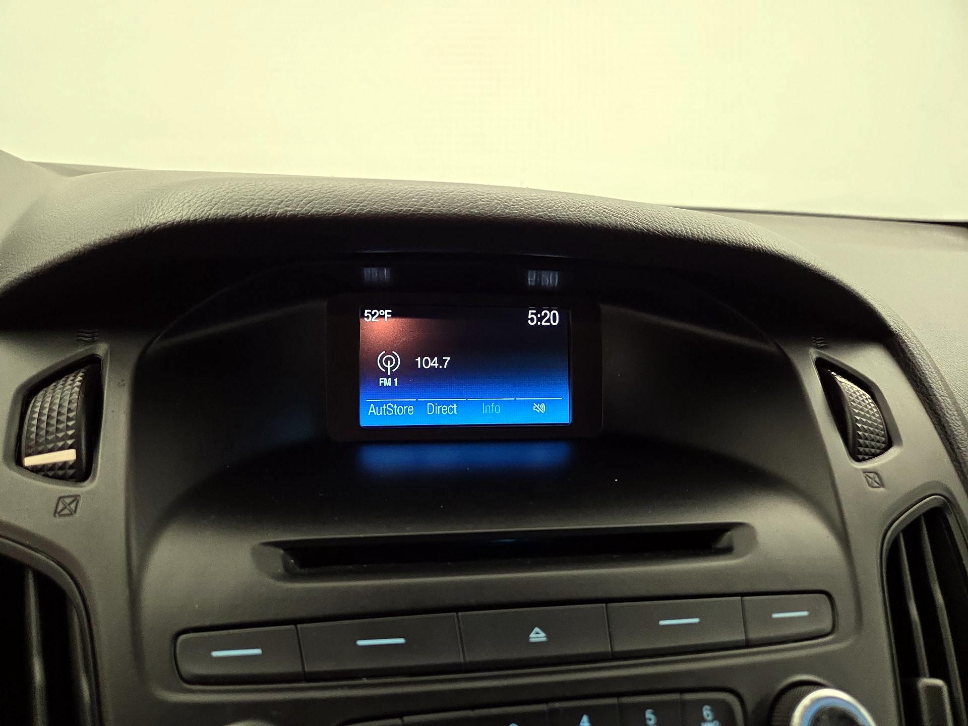 Thumbnail: 2017 Ford Focus - 15