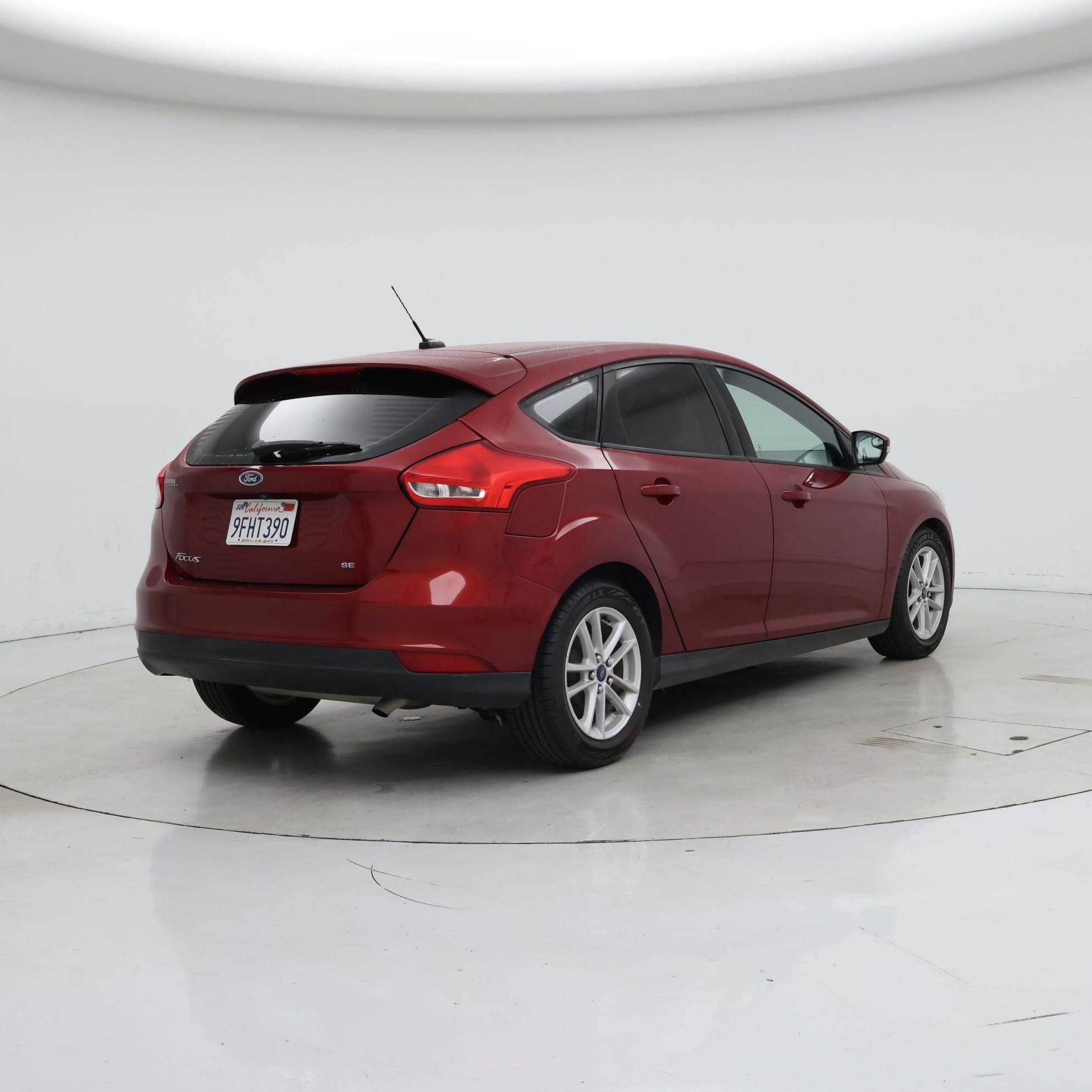 Thumbnail: 2017 Ford Focus - 8