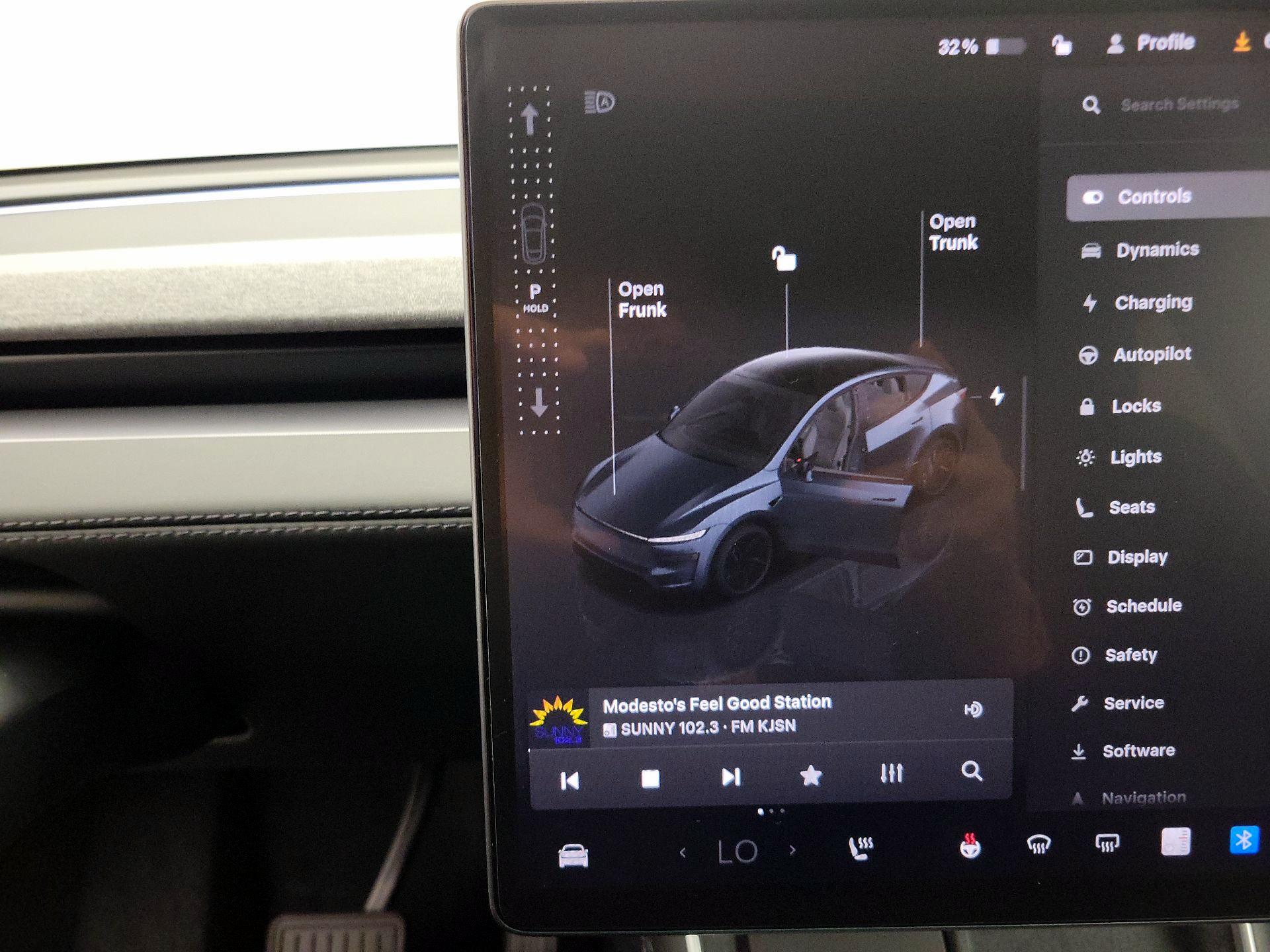 Thumbnail: 2026 Tesla Model Y - 17