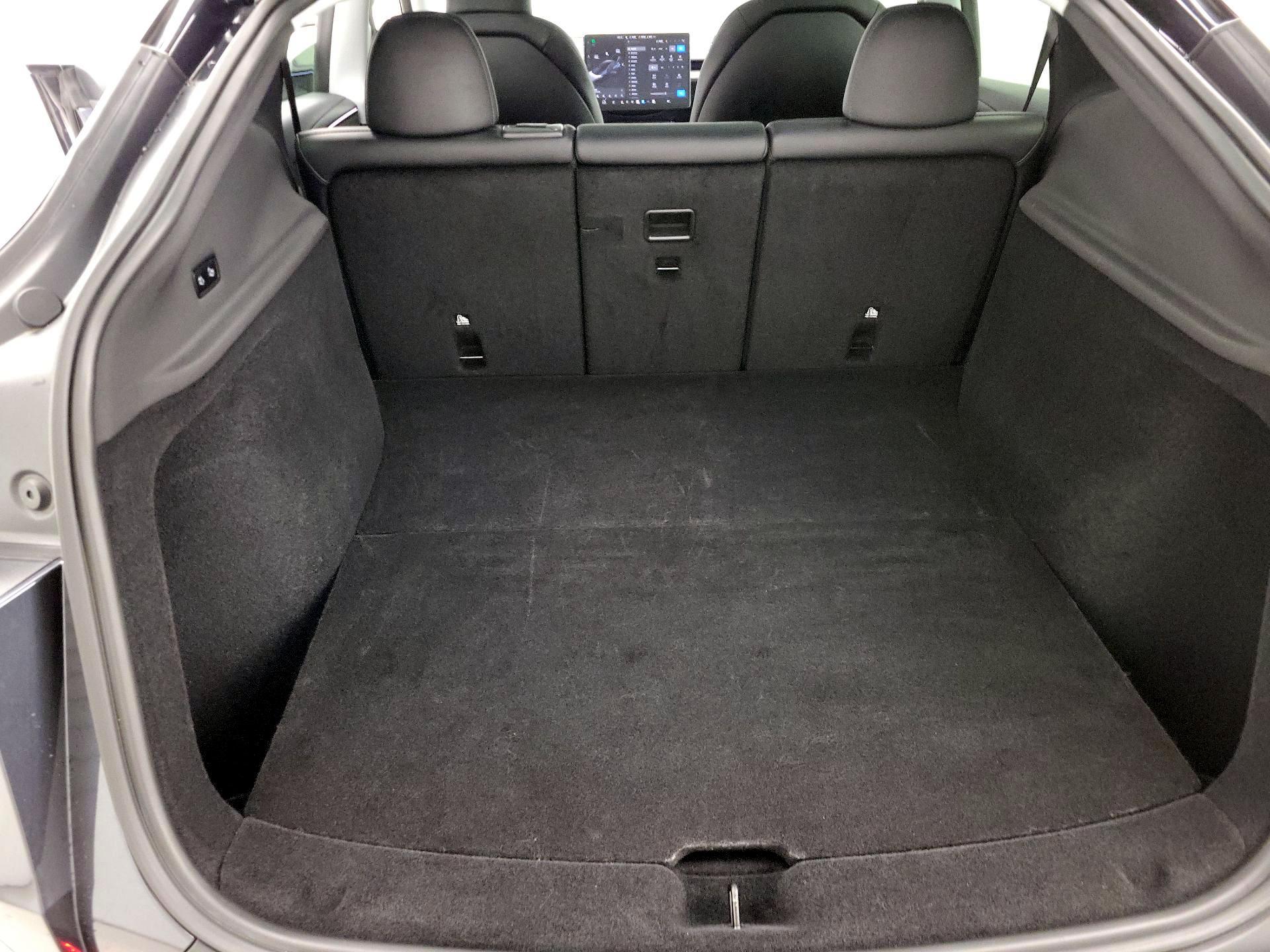 Thumbnail: 2026 Tesla Model Y - 20