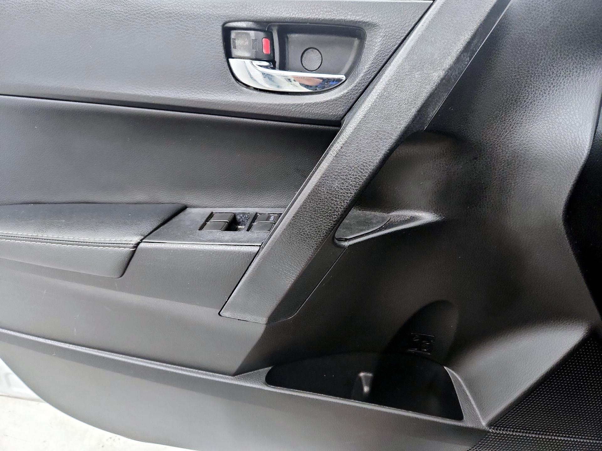 Thumbnail: 2019 Toyota Corolla - 12