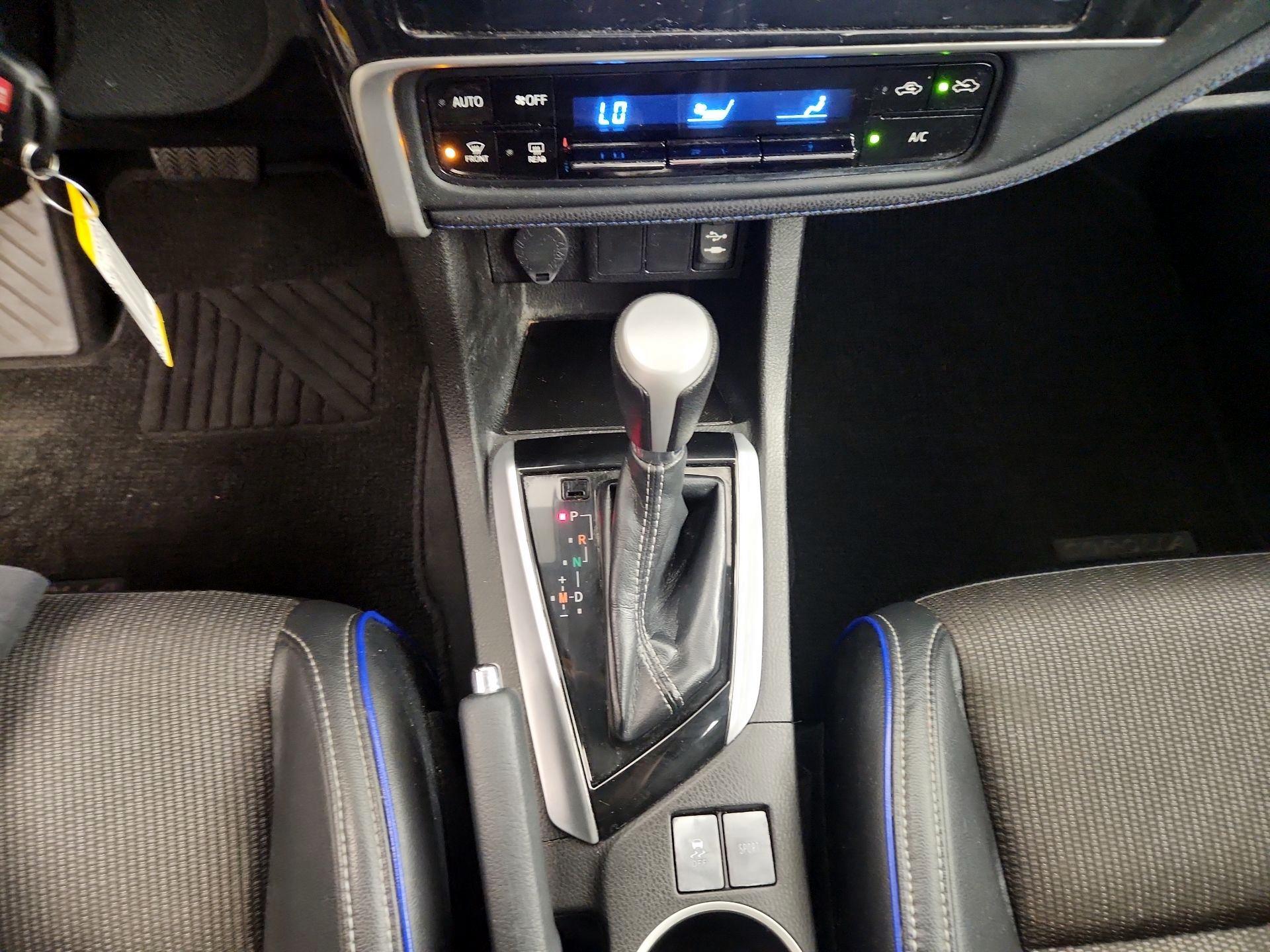 Thumbnail: 2019 Toyota Corolla - 17