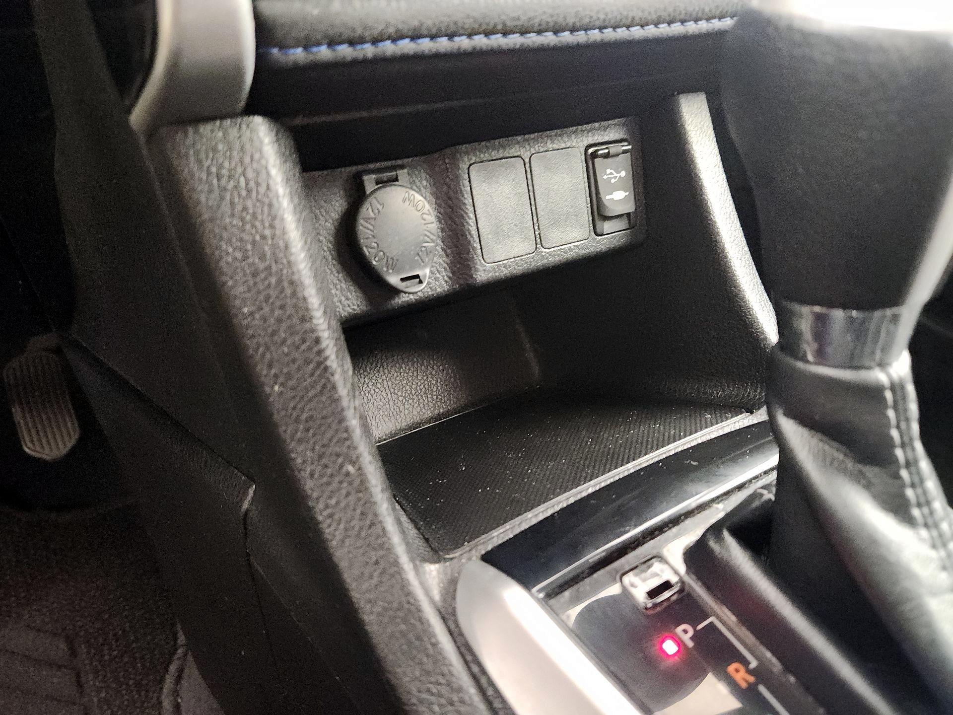 Thumbnail: 2019 Toyota Corolla - 18