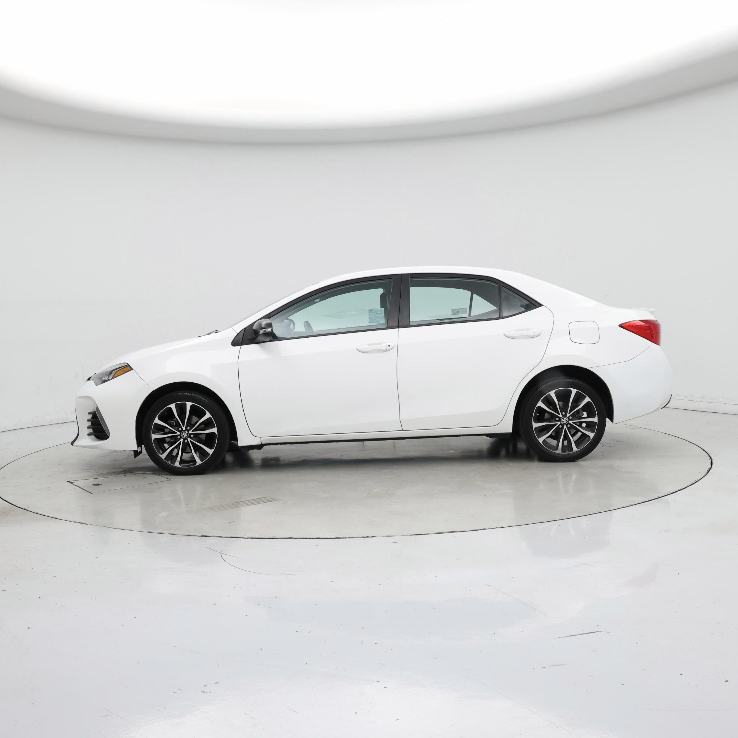 Thumbnail: 2019 Toyota Corolla - 3