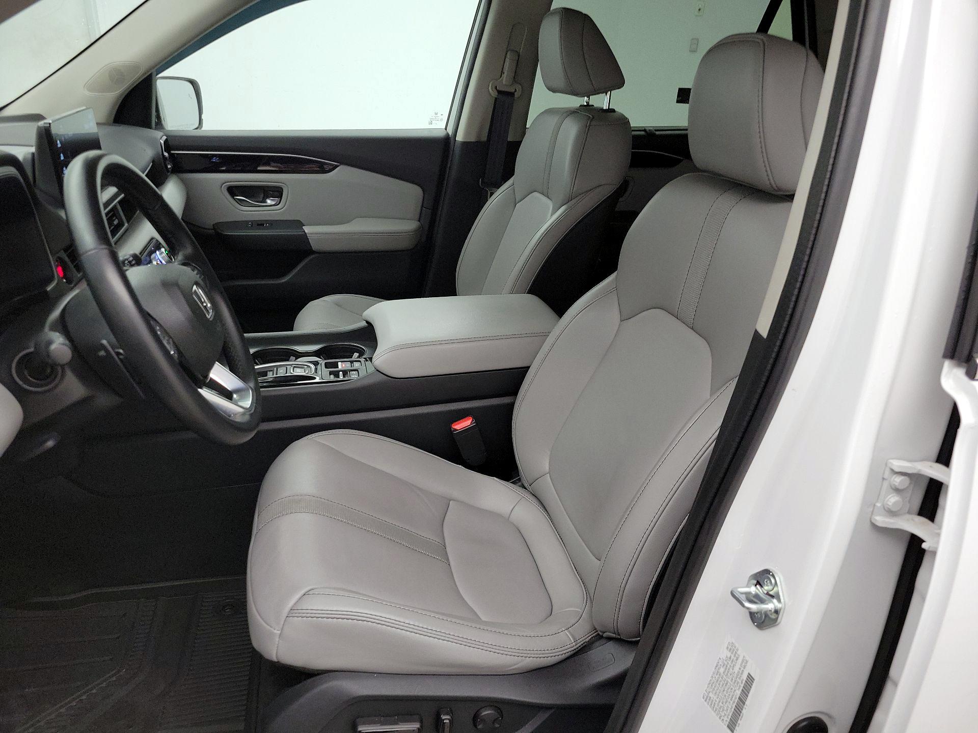 Thumbnail: 2023 Honda Pilot - 11