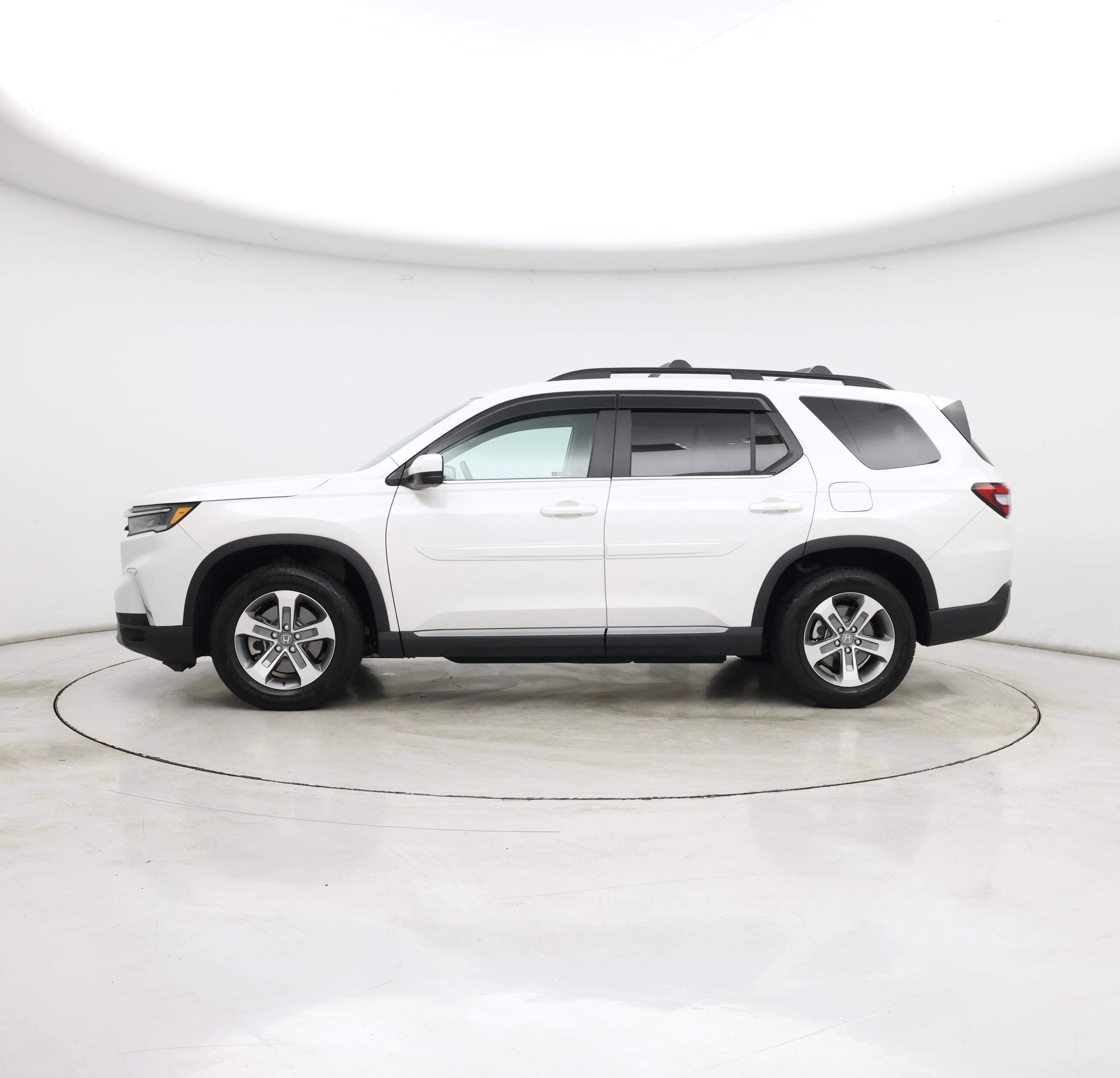 Thumbnail: 2023 Honda Pilot - 3