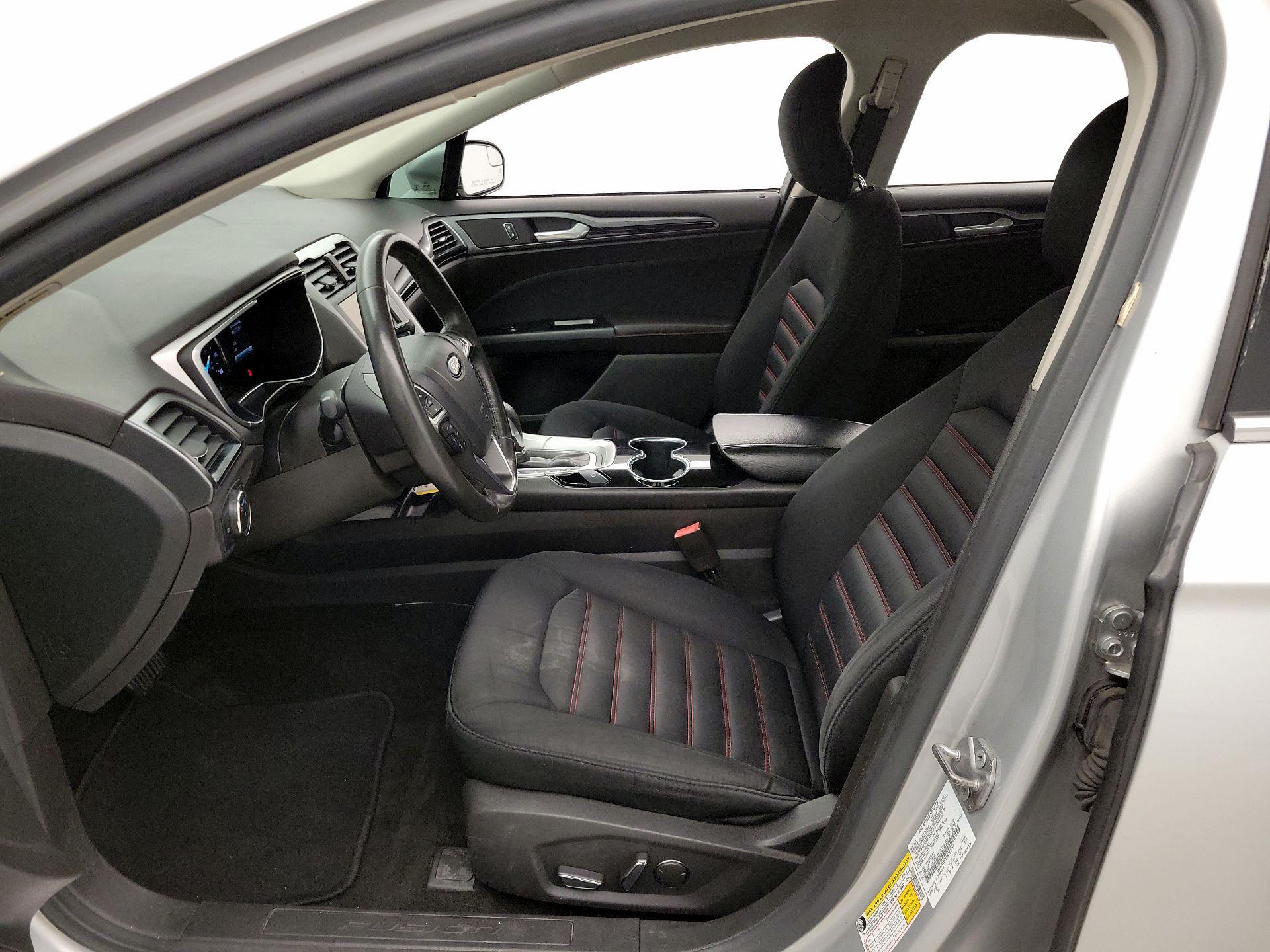 Thumbnail: 2014 Ford Fusion - 11