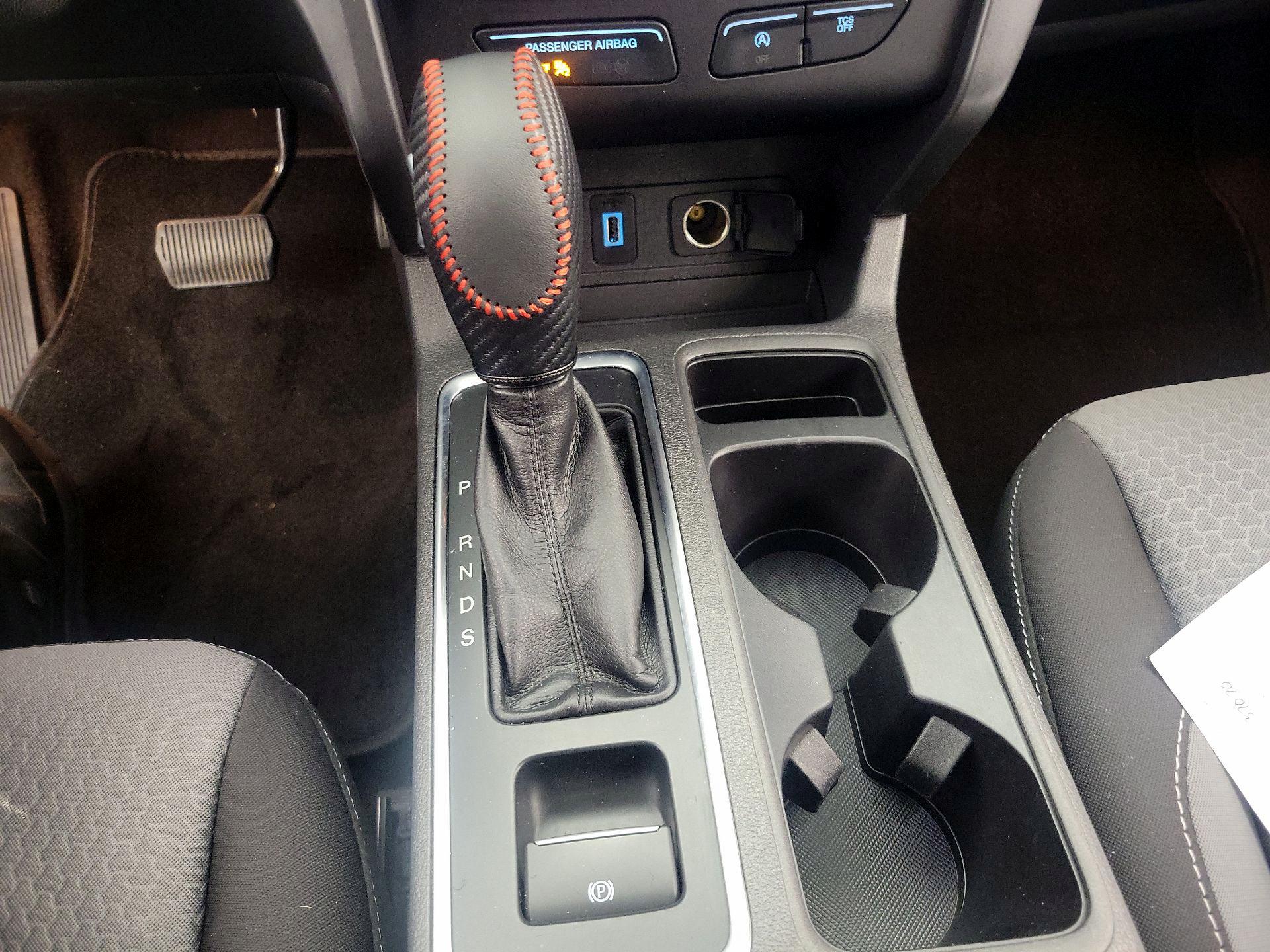 Thumbnail: 2019 Ford Escape - 17