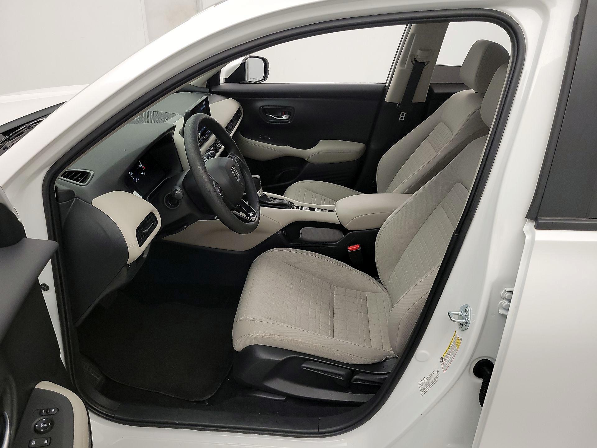 Thumbnail: 2025 Honda HR-V - 11